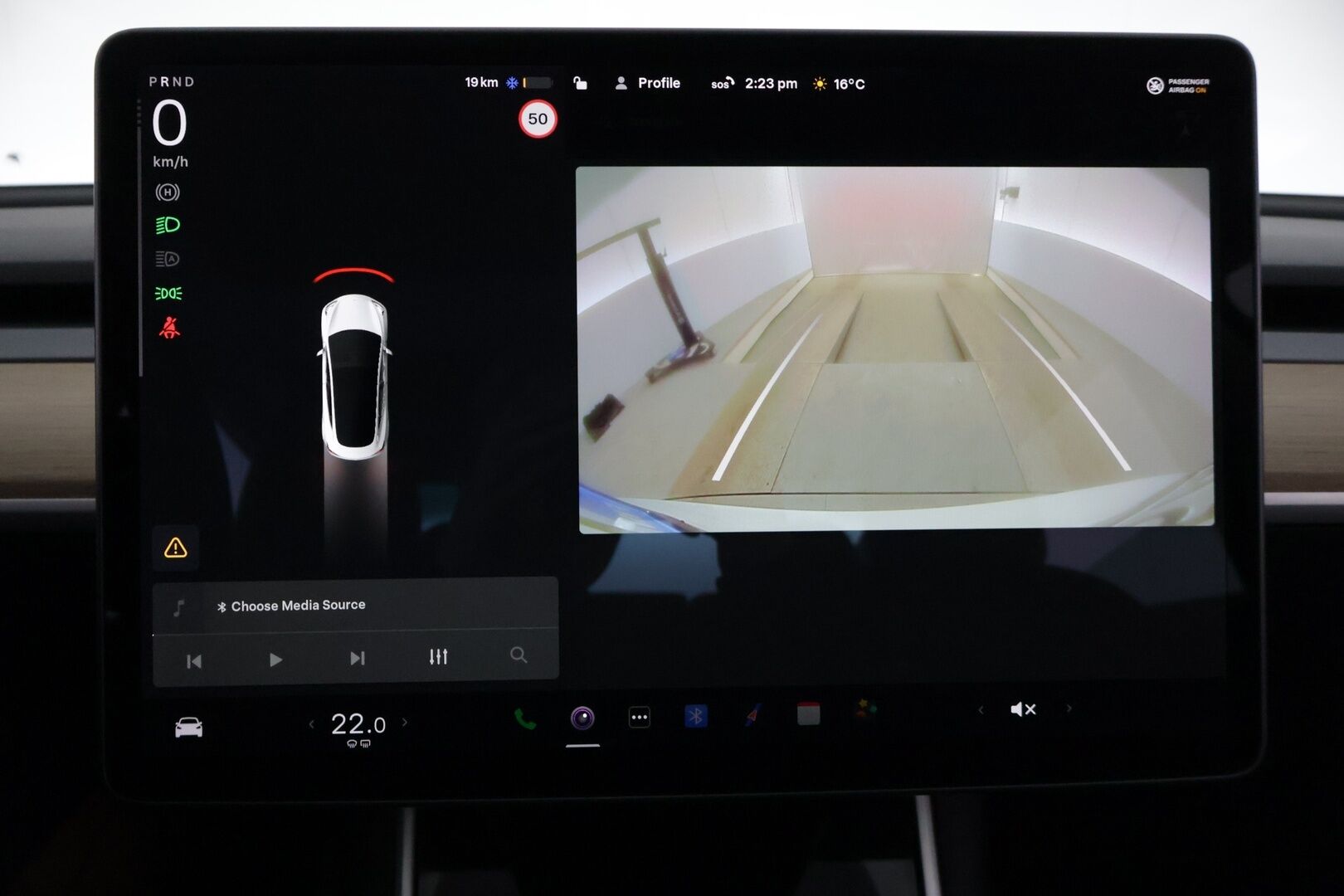 TESLA MODEL 3 2019 Standard Range Plus / Autopilot / Premium Audio / Musta Nahkasisusta / Lasikatto / Peruutuskamera /