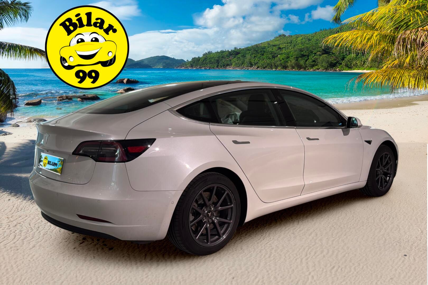 TESLA MODEL 3 2019 Standard Range Plus / Autopilot / Premium Audio / Musta Nahkasisusta / Lasikatto / Peruutuskamera /