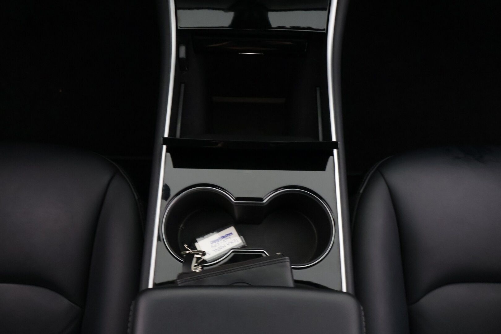 TESLA MODEL 3 2019 Standard Range Plus / Autopilot / Premium Audio / Musta Nahkasisusta / Lasikatto / Peruutuskamera /