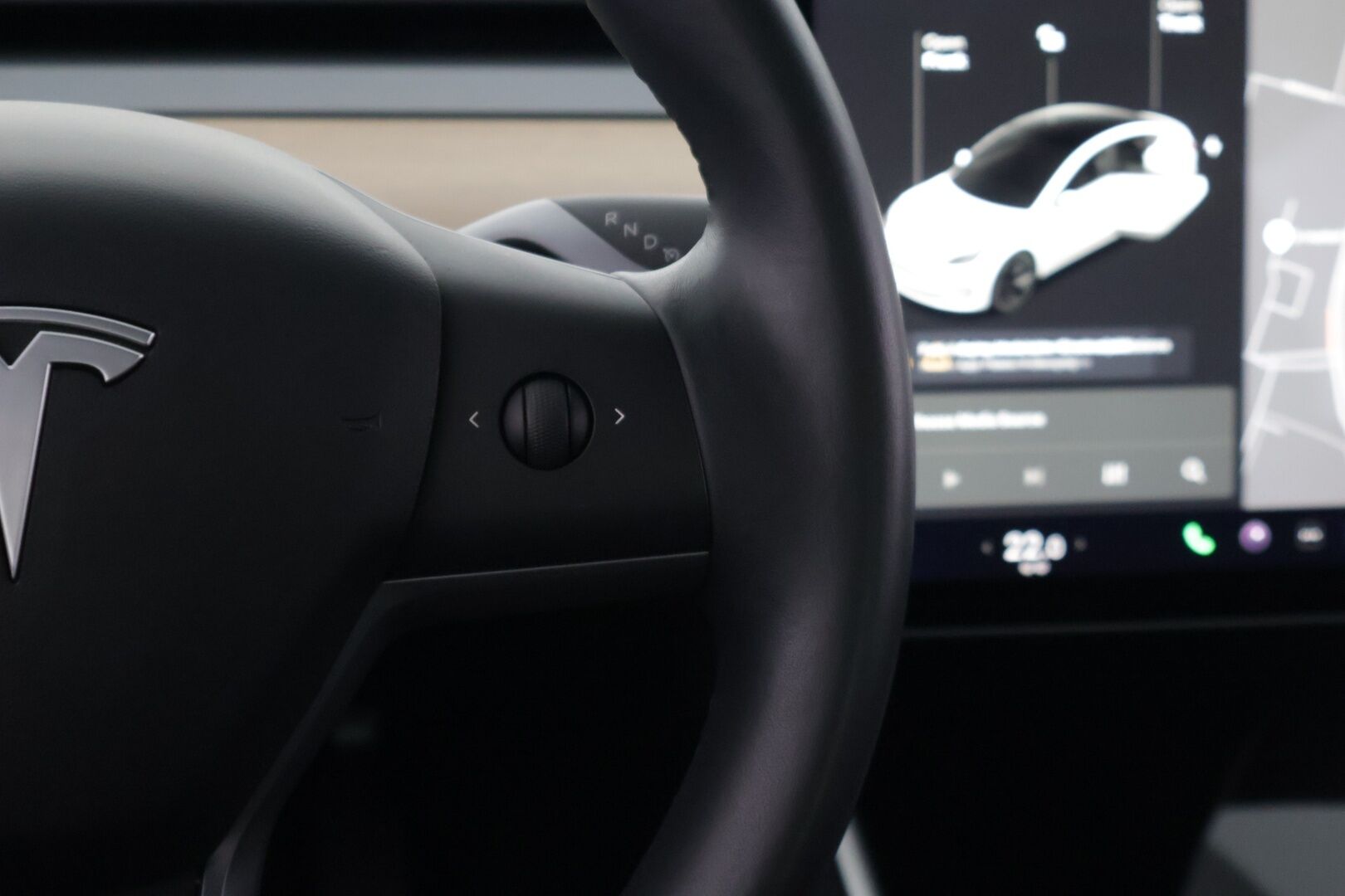 TESLA MODEL 3 2019 Standard Range Plus / Autopilot / Premium Audio / Musta Nahkasisusta / Lasikatto / Peruutuskamera /