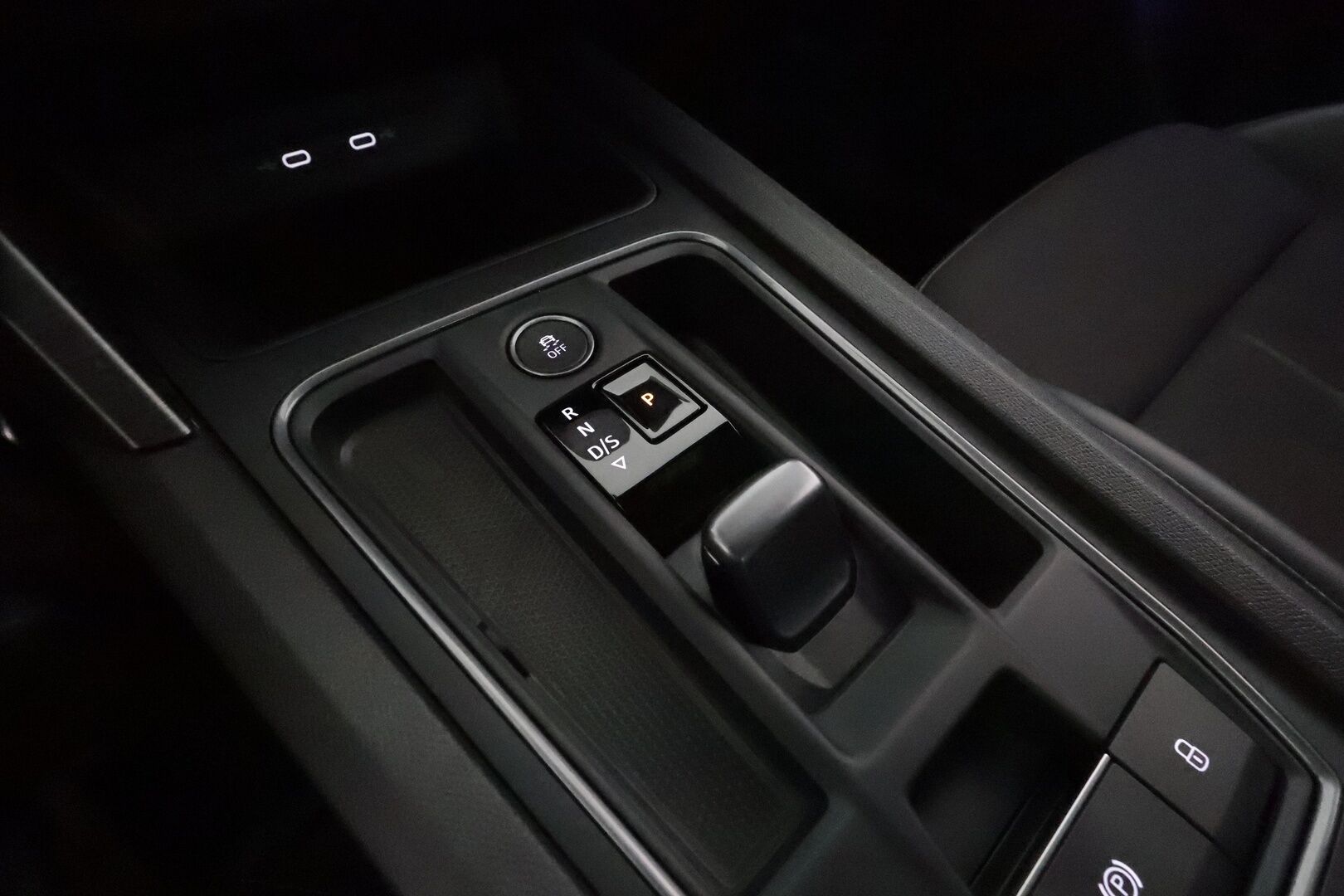 Cupra Formentor 2022 VZ 1.4 PHEV 180 kW e-HYBRID DSG **Adapt.Vakkari / LED-valot / P.Kamera / Sporttipenkki Muistilla / Navi / Kaistavahti** - 2x Latauskaapelit / Kahdet Renkaat