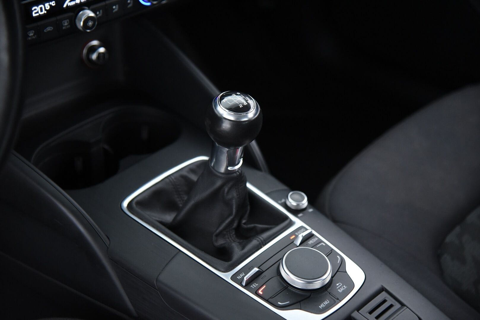 Audi A3 2013 Sportback Business 1,4 TFSI 90 kW / Suomi-auto / Vakkari / Koukku / Xenon-ajovalot - 2x renkaat / Juuri katsastettu 