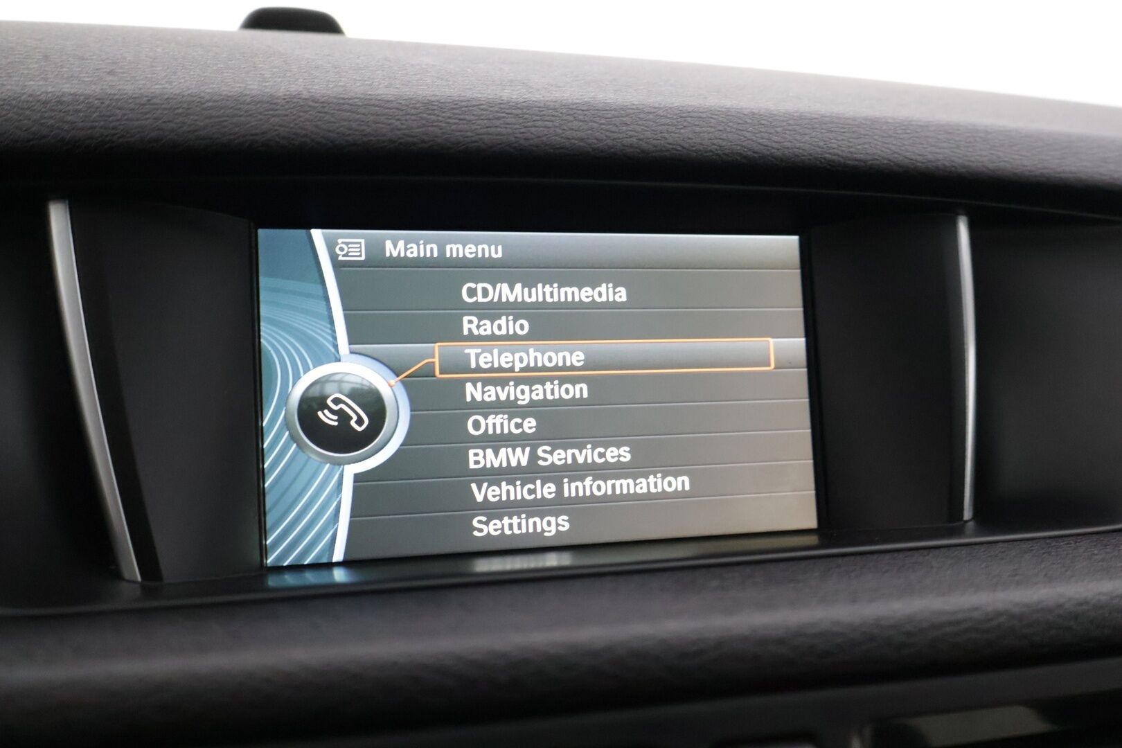 BMW X1 2013 xDrive18d TwinPower Turbo A E84 Business Automatic - * Tämä auto myydään Huutokaupat.com iän ja kilometrien vuoksi * 