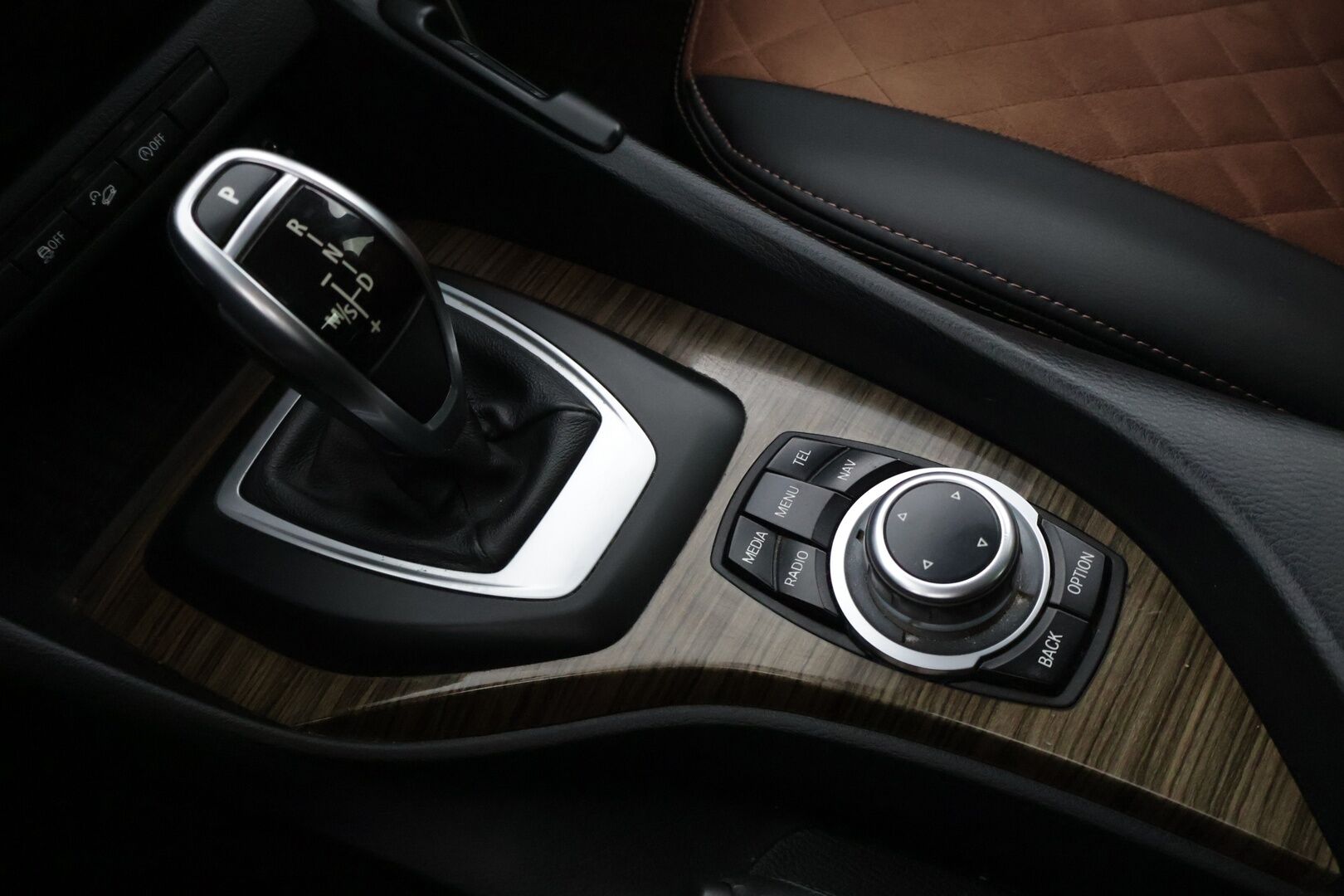 BMW X1 2013 xDrive18d TwinPower Turbo A E84 Business Automatic - * Tämä auto myydään Huutokaupat.com iän ja kilometrien vuoksi * 