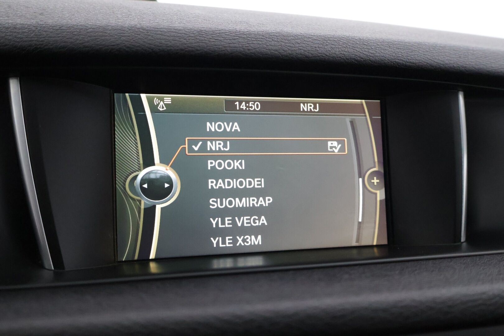 BMW X1 2013 xDrive18d TwinPower Turbo A E84 Business Automatic - * Tämä auto myydään Huutokaupat.com iän ja kilometrien vuoksi * 