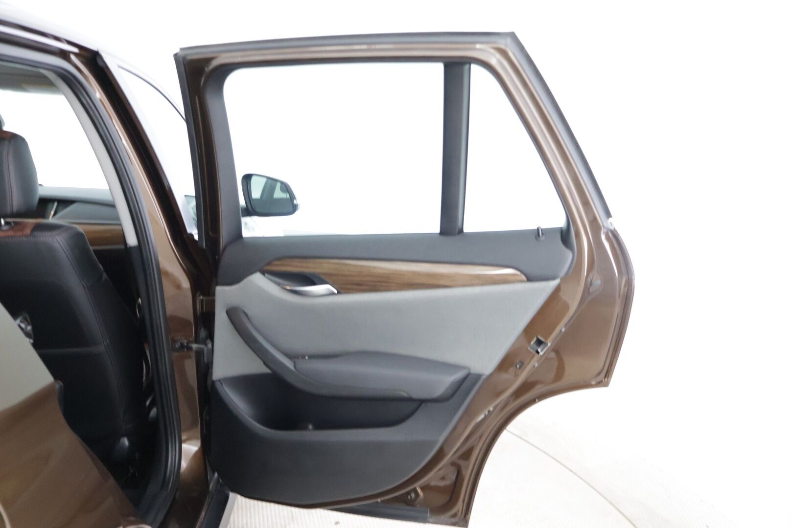 BMW X1 2013 xDrive18d TwinPower Turbo A E84 Business Automatic - * Tämä auto myydään Huutokaupat.com iän ja kilometrien vuoksi * 
