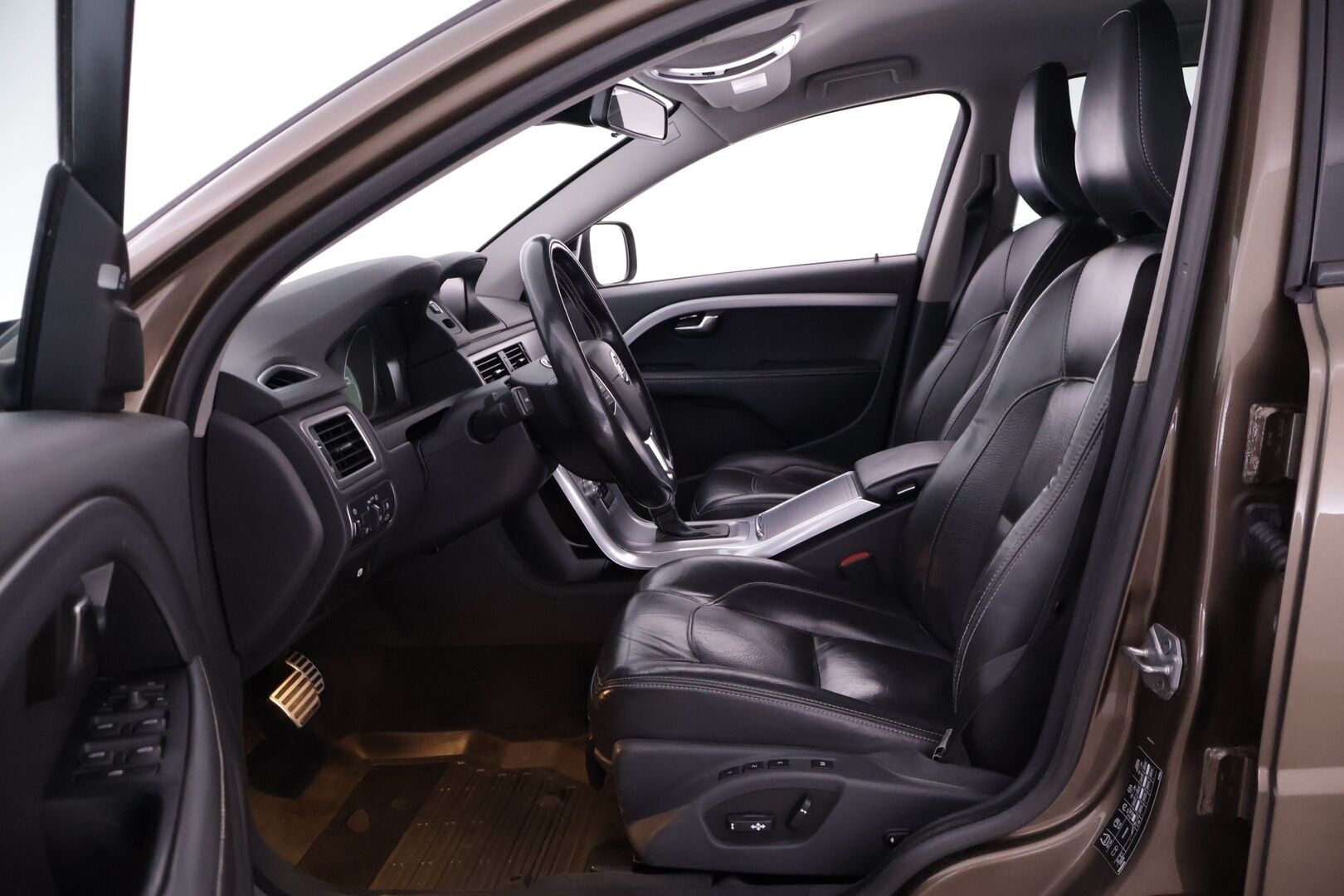 Volvo XC70 2015 D4 AWD Momentum aut - | ACC | Webasto | VOC | BLIS | Nahat | Navi | Kuskilla Muisti | P.Kamera | S.Luukku | Koukku | Keyless | Ei AdBlue |