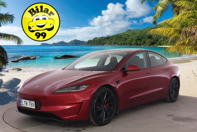 Tesla Model 3 2024