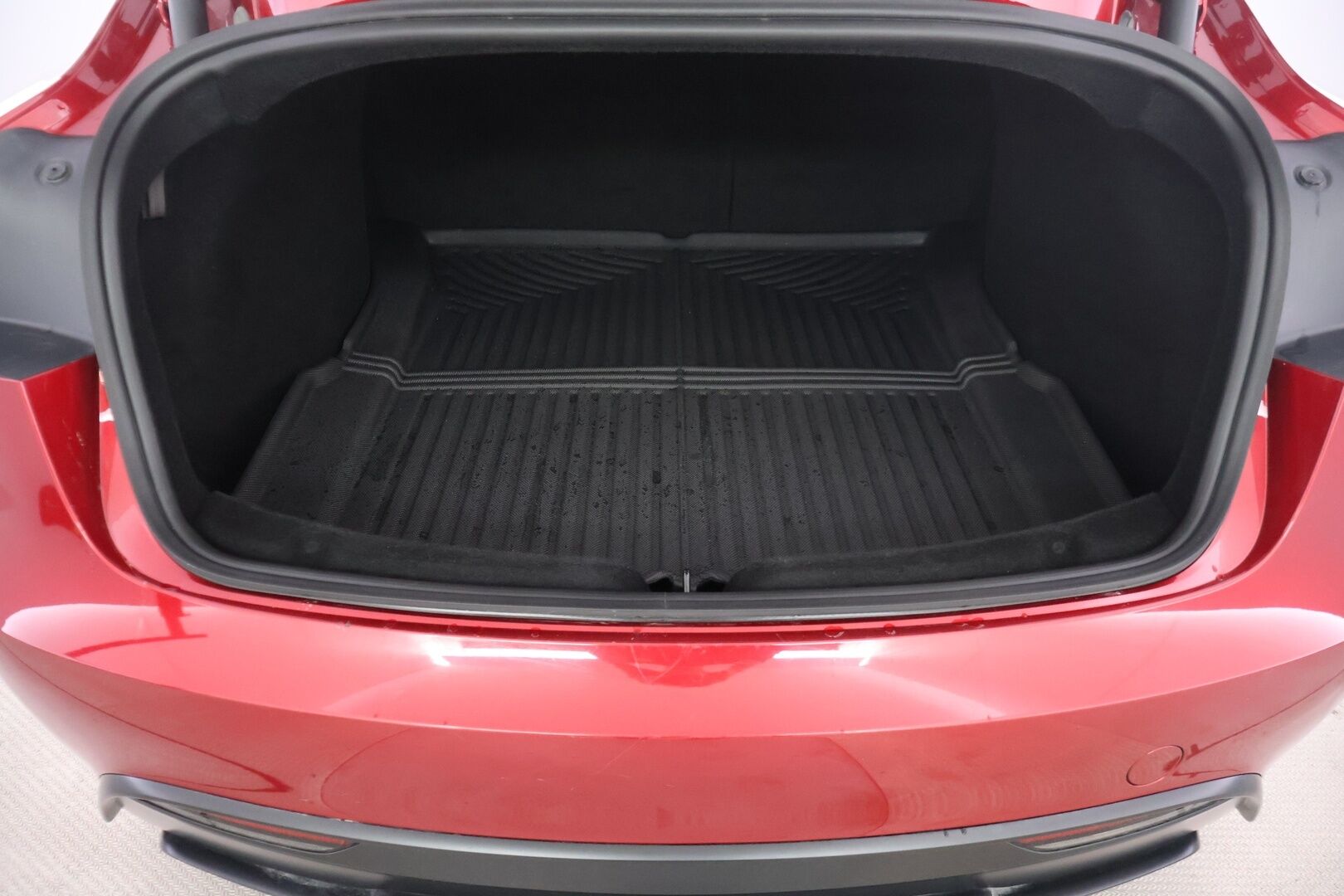 Tesla Model 3 2024 Performance AWD Highland * ILP / Lasikatto / ACC / Matrix / P.Kamera / Ilmastoitu Muistipenkki / Premium Audio * - * Upealla punaisella metallivärillä varustettu Highland * - HULLUT AVAJAISHULINAT KORKOTARJOUS 3,29 %