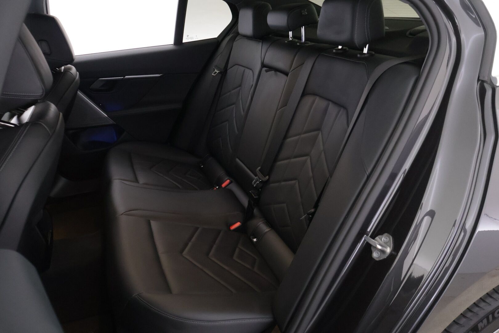 BMW I5 2024 G60 eDrive40 Sport Line *Adapt.Vakkari / Peruutuskamera / Nahkasisusta / Professional Navi / Adapt.LED / Apple&Android* - *Merkkihuollot / Akku kuntotarkastettu / Kahdet renkaat alumiinivantein* - Osta nyt, maksa vasta ensi vuonna