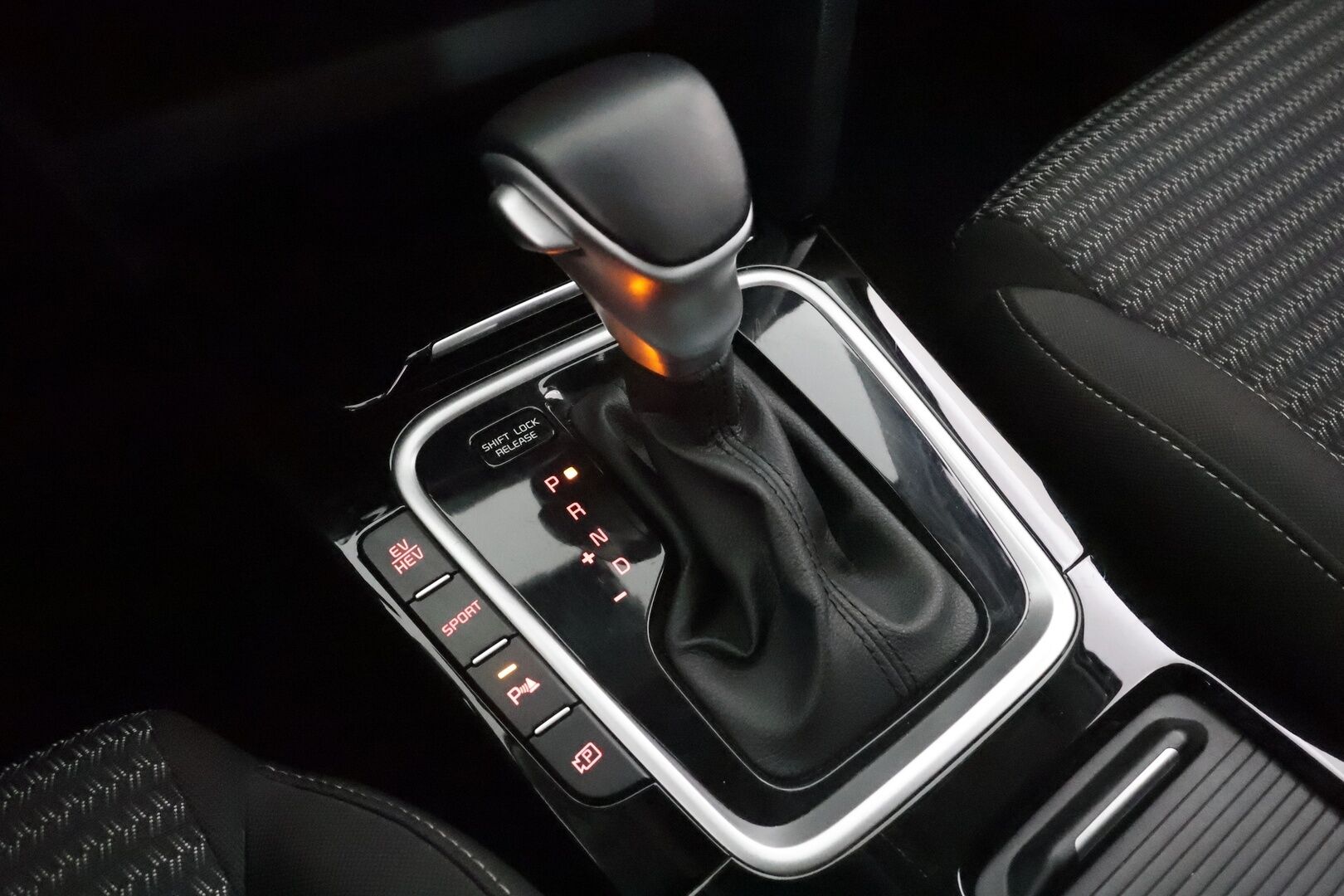Kia XCeed 2024 1,6 GDI Plug-In Hybrid EX DCT - | LED | ACC | P.kamera | Lämm. ohjauspyörä | Kaistavahti | Apple & Android | ALV |