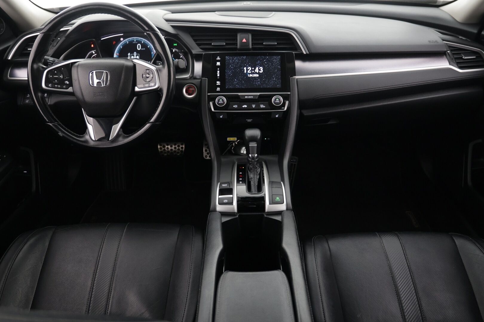 Honda Civic 2018 1,5 HB 182 hv Executive CVT  / Huoltokirja! / ACC! / Panoraama! / - Siisti! / Hyvin pidetty! / Huoltokirja! /