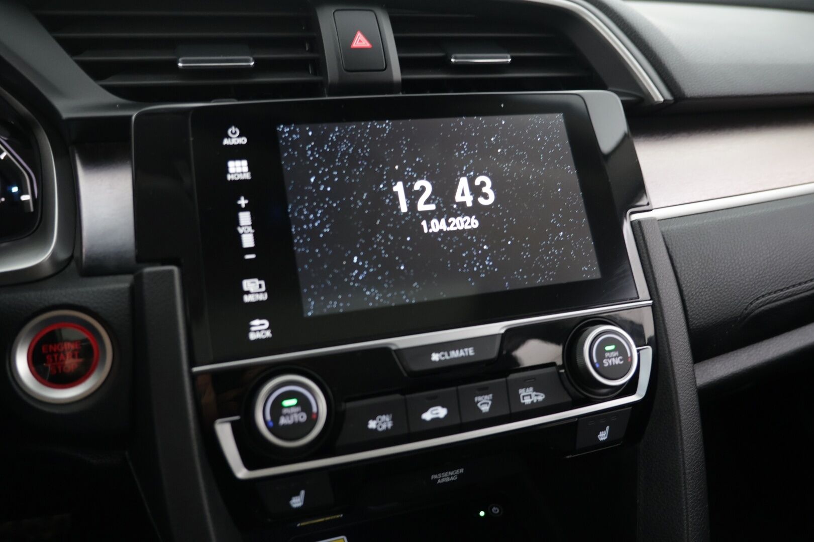 Honda Civic 2018 1,5 HB 182 hv Executive CVT  / Huoltokirja! / ACC! / Panoraama! / - Siisti! / Hyvin pidetty! / Huoltokirja! /