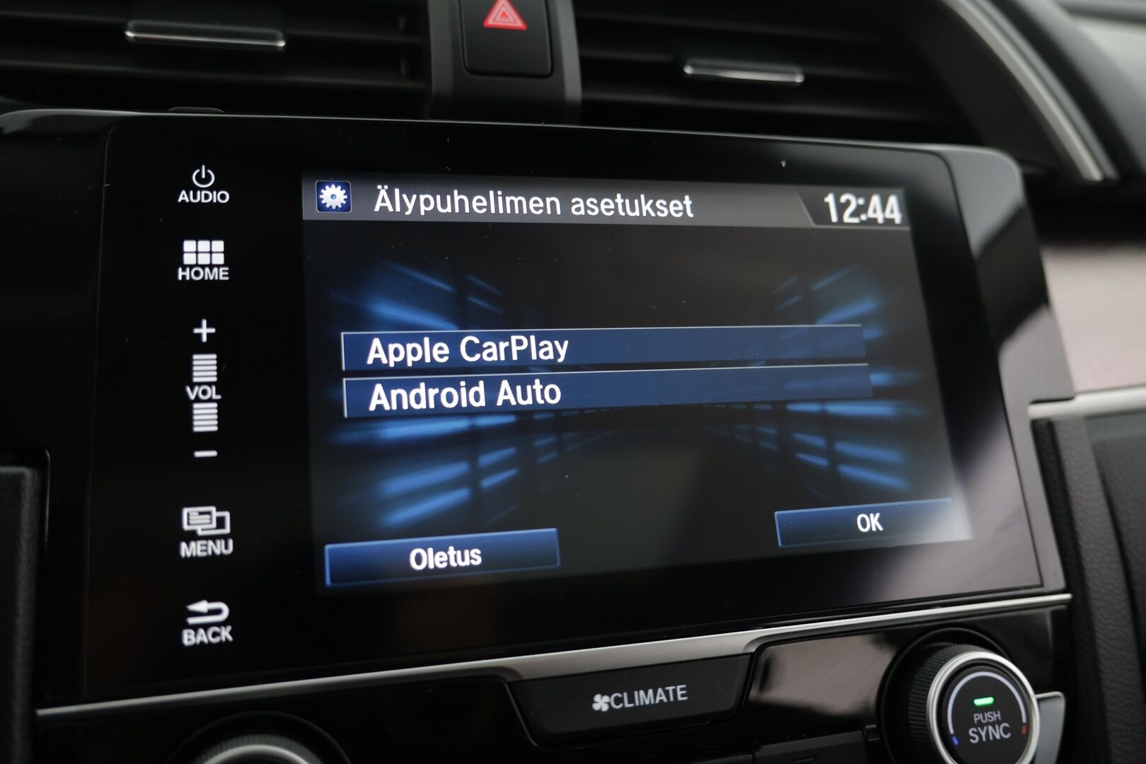 Honda Civic 2018 1,5 HB 182 hv Executive CVT  / Huoltokirja! / ACC! / Panoraama! / - Siisti! / Hyvin pidetty! / Huoltokirja! /