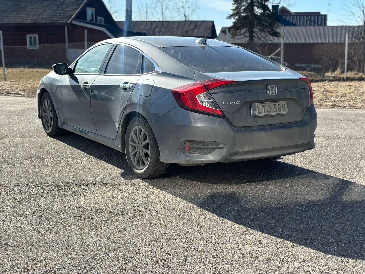 Honda Civic 2018 CIVIC 4DR Sedan / Huoltokirja! / ACC! / Panoraama! / - Siisti! / Hyvin pidetty! / Huoltokirja! /