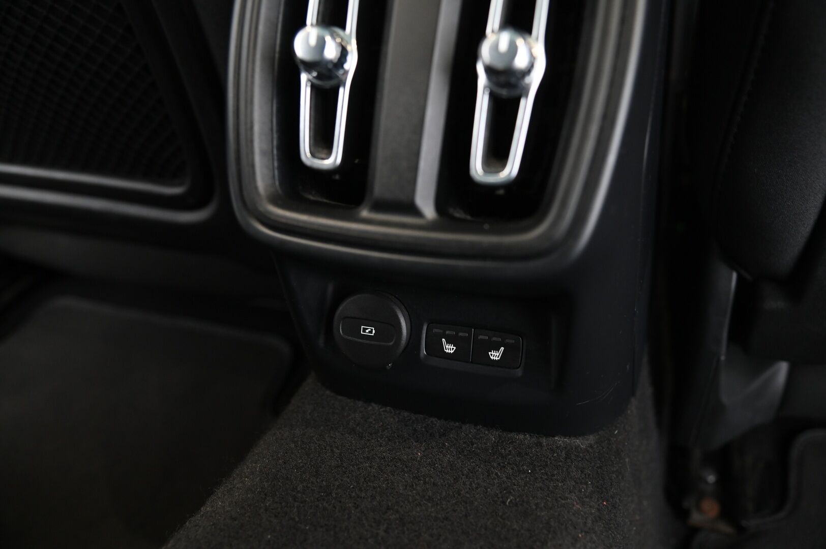 POLESTAR 2 2021 Long Range Dual Motor, 300kW, 78kWh - ACC / Pilot & Plus / Harman/Kardon / 360° / Lasikatto / Pixel led*