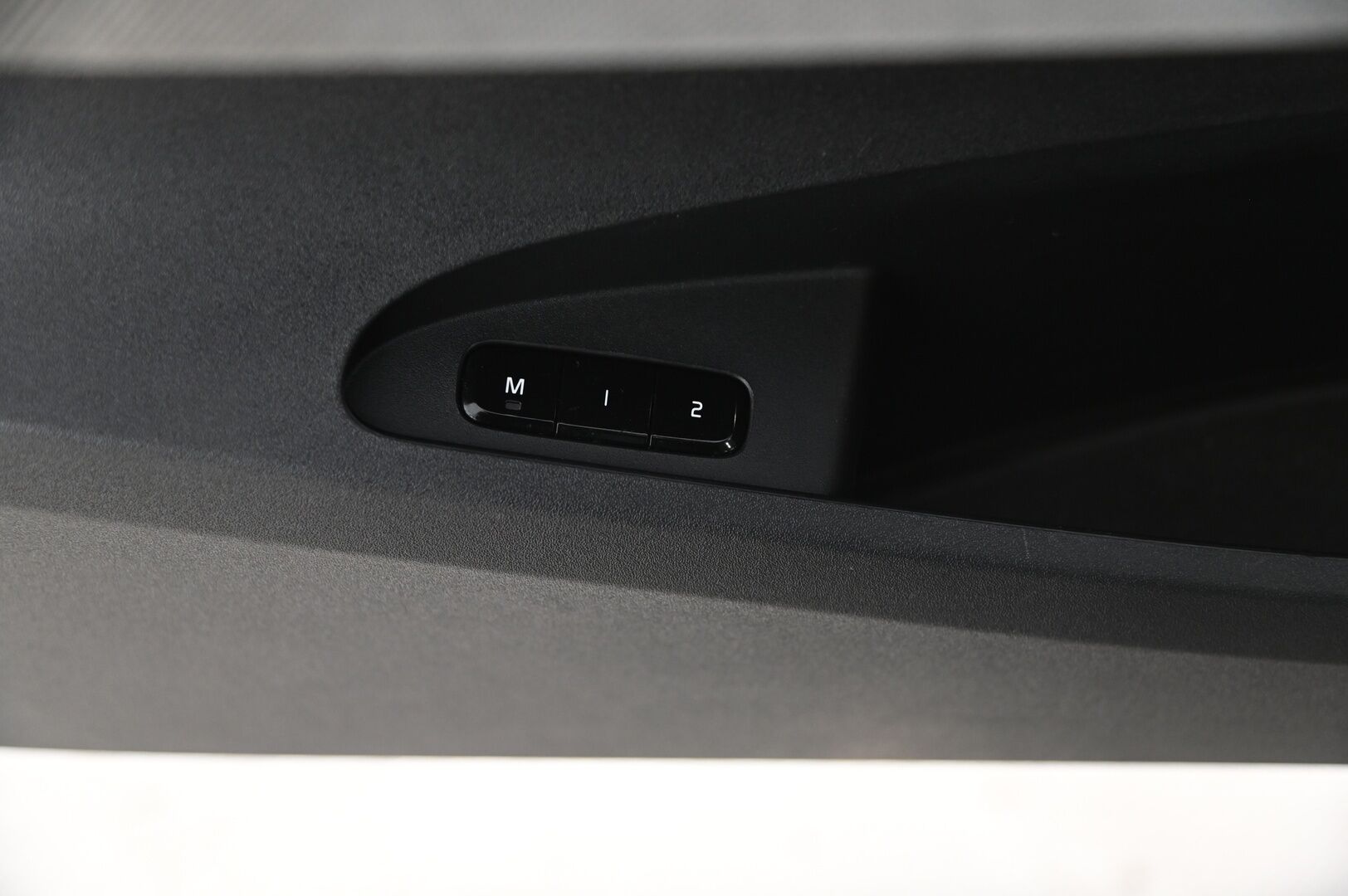 POLESTAR 2 2021 Long Range Dual Motor, 300kW, 78kWh - ACC / Pilot & Plus / Harman/Kardon / 360° / Lasikatto / Pixel led*
