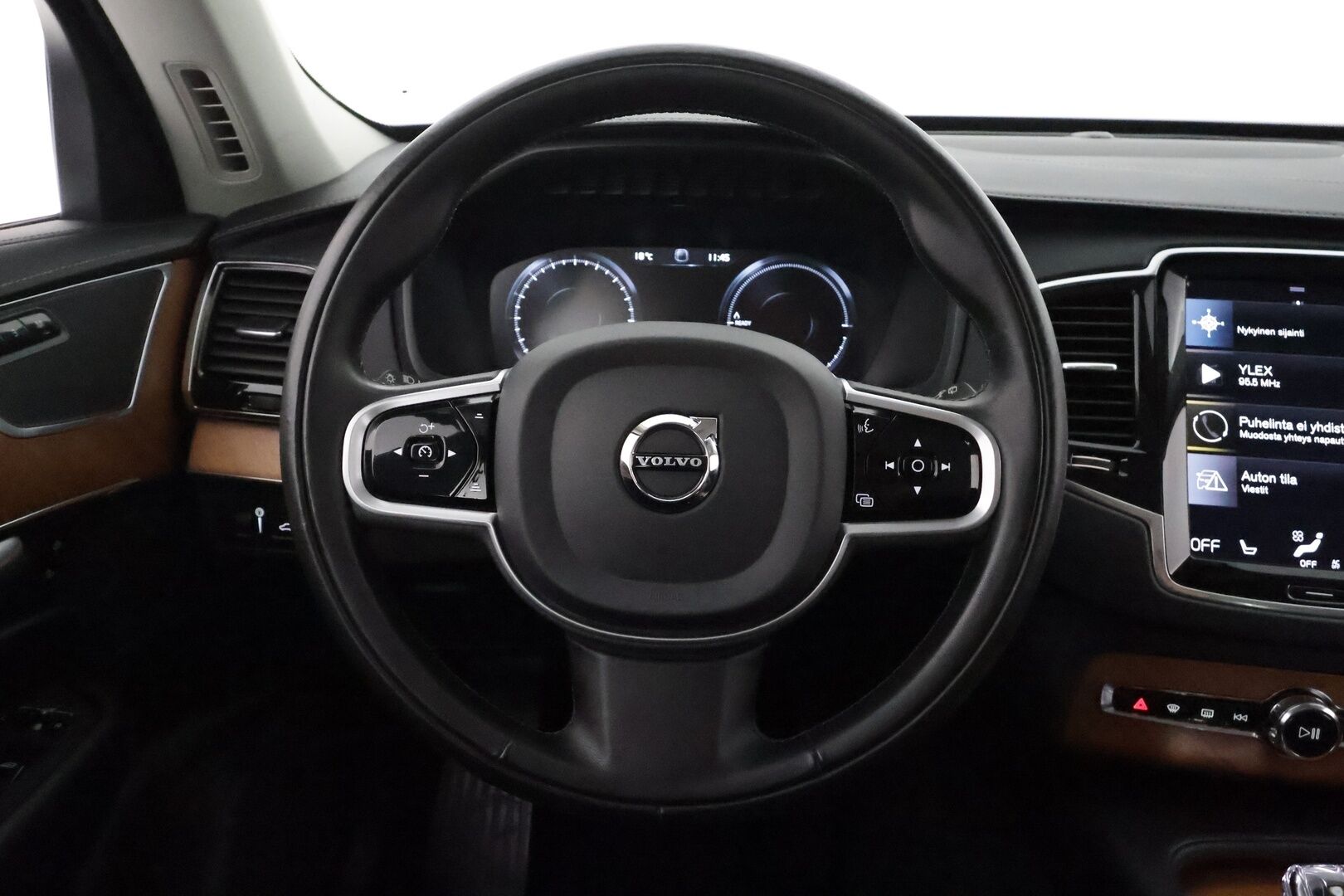 Volvo XC90 2022 T8 AWD Long Range High Performance Inscription**Webasto / Full-LED / P.Kamera / Adapt.Vakkari / Sporttinahat Muistilla** - 2,99 % KORKOTARJOUS TÄHÄN AUTOON - 31.5. ASTI! - Navi / Kaistavahti / 4-Alueinen AC / KeylessGO / 1x Vanteet / 2x Renkaat 