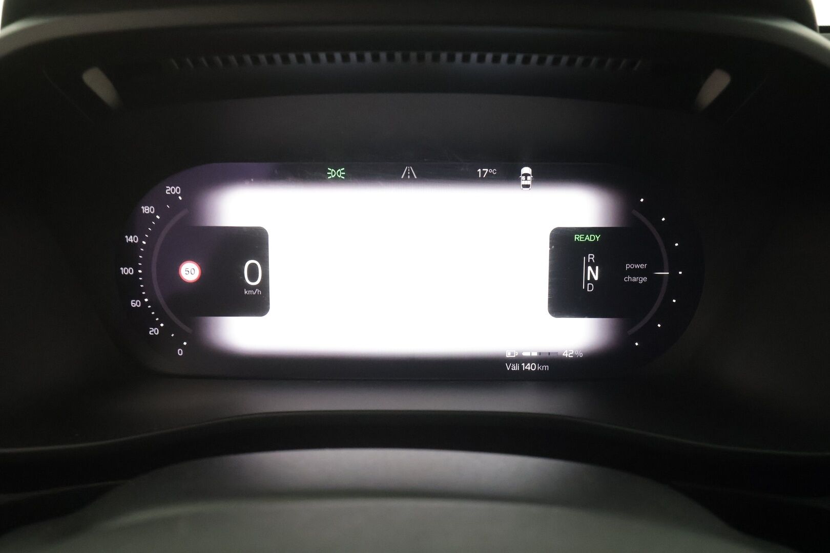 Volvo XC40 2023 69kWh Recharge Plus - | ACC | Koukku | ILP | Pilot assist | Muistipenkki | Sporttipenkit | BLIS | Sähk. takaluukku | P.kamera | 2x volvon alut | Merkkihuollot | ALV | 