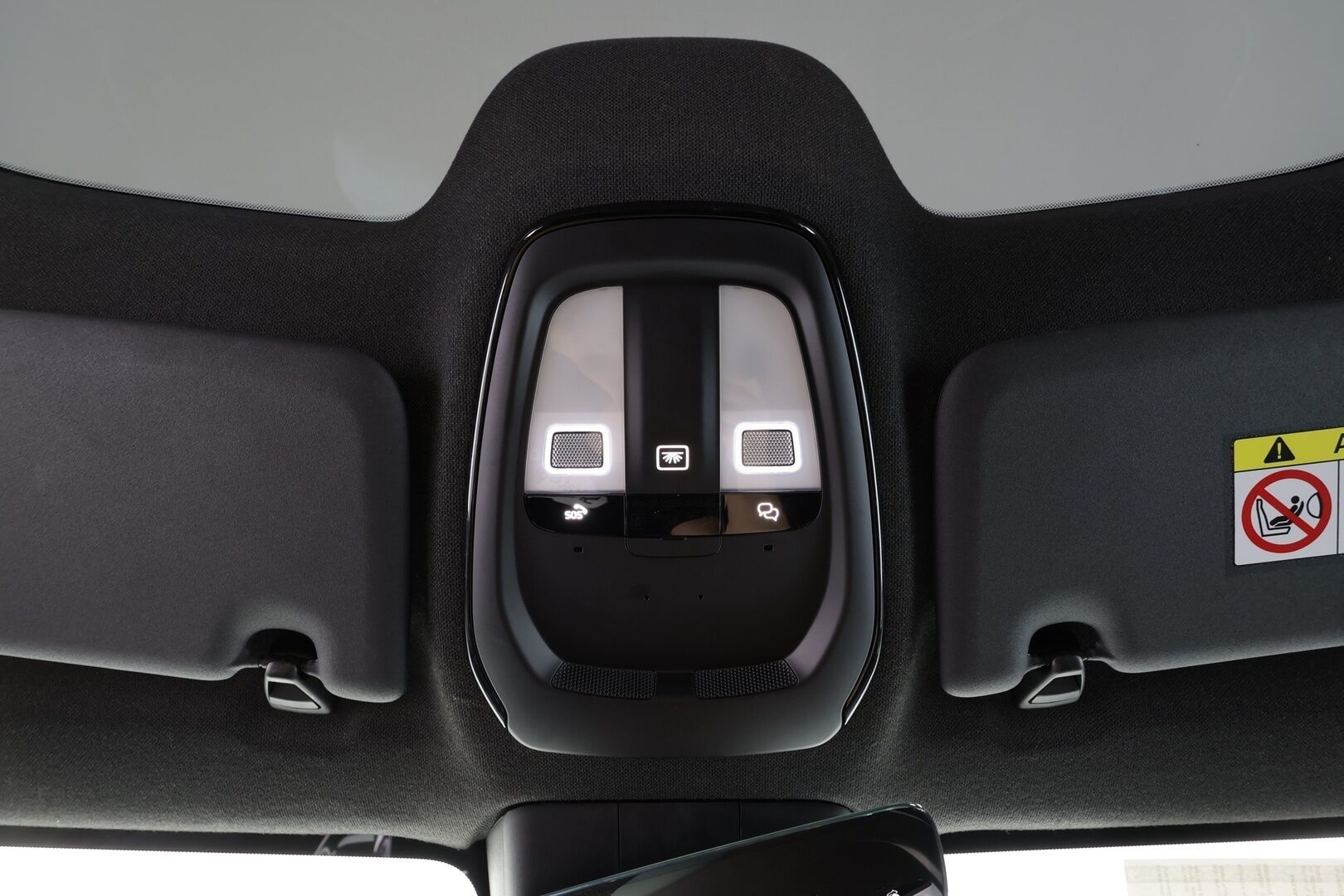 Volvo C40 2023 Recharge Twin Ultimate aut - Vetokoukku | ACC | ILP | Lasikatto | H/K | 360-kamera | Sporttipenkit | Kuskilla Muistipenkki | Ratinlämmitys | LED | Keyless | Apple&Android | 