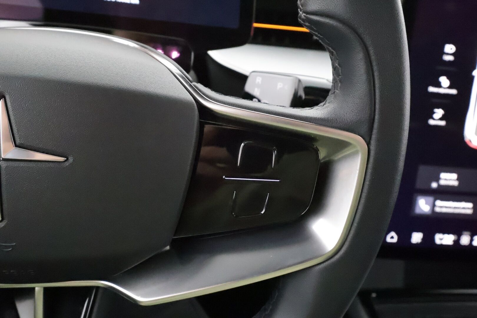 POLESTAR 3 2024 Long Range Dual Motor 111 kWh * Lämpöpumppu / B&W / Adapt.Vakkari / Ilma-Alusta / Navi / Nahkasisusta / Supervarusteet! - Lasikatto / HUD / Kahdet renkaat 