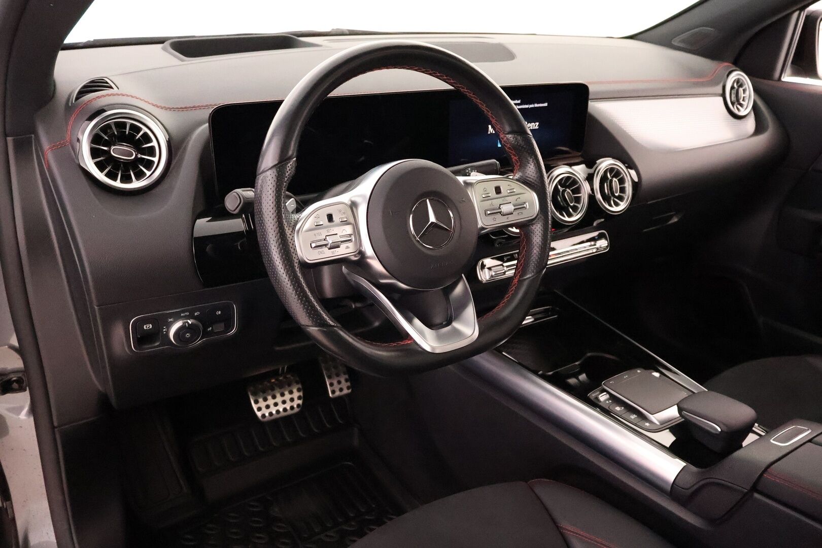 Mercedes-Benz EQA 2022 250 Business AMG - Koukku | Distronic Pro | HUD | Panorama | 360° kamera | Midline Sound | Widescreen | Nahka-Alcantara | Supervarusteet!