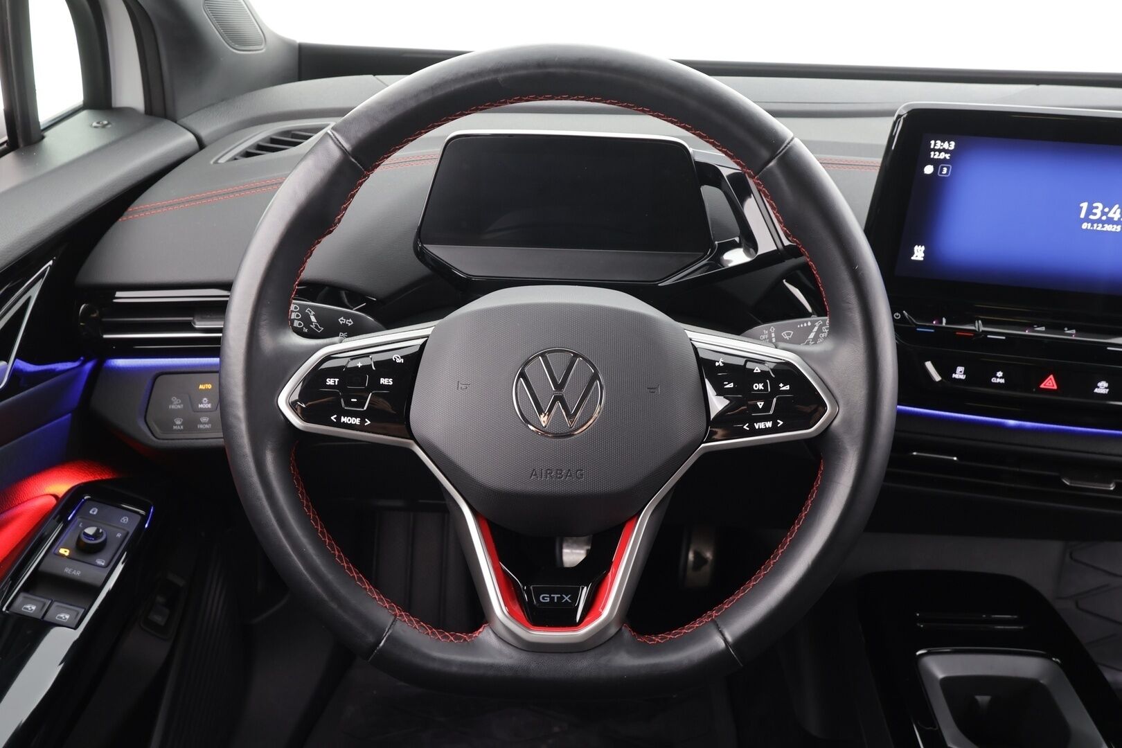 VOLKSWAGEN ID.4 2023 GTX Dual Motor 220kW * ACC / 360° / ILP / Koukku / IQ.Light / Sähköluukku / Navi / KeylessGo * - Akku kuntotarkastettu / Kahdet renkaat aluvanteilla / Merkkihuollettu