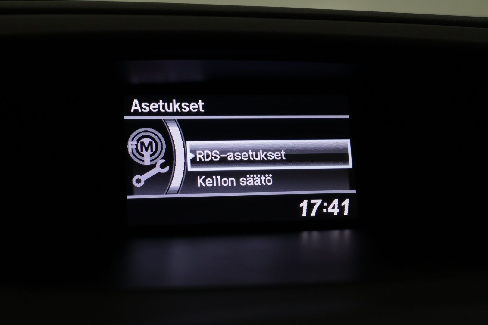 Honda CR-V 2013 Comfort 4WD - | 1-om. Suomi-auto | Merkkihuollot | Lohkolämmitin | P-kamera | Vakkari | Vetokoukku | Aut. Ilmastointi |