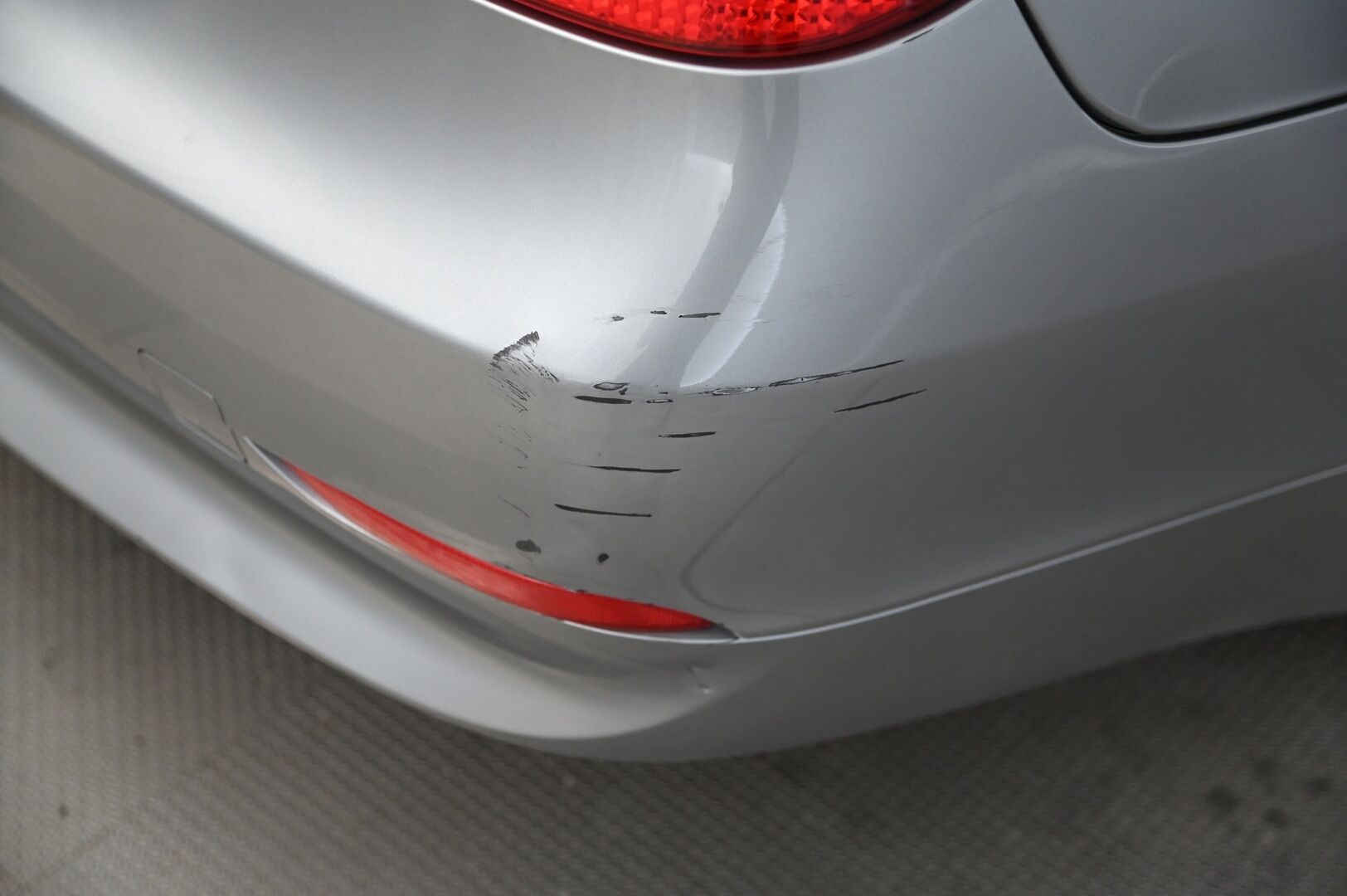 BMW 525 2006 4D 525I SEDAN AUTOMATIC *YritysOutlet - Myydään vain yrityksille*  *Juuri leimattu / 2x renkaat / Vakkari* - YritysOutlet - Myydään vain yritykselle