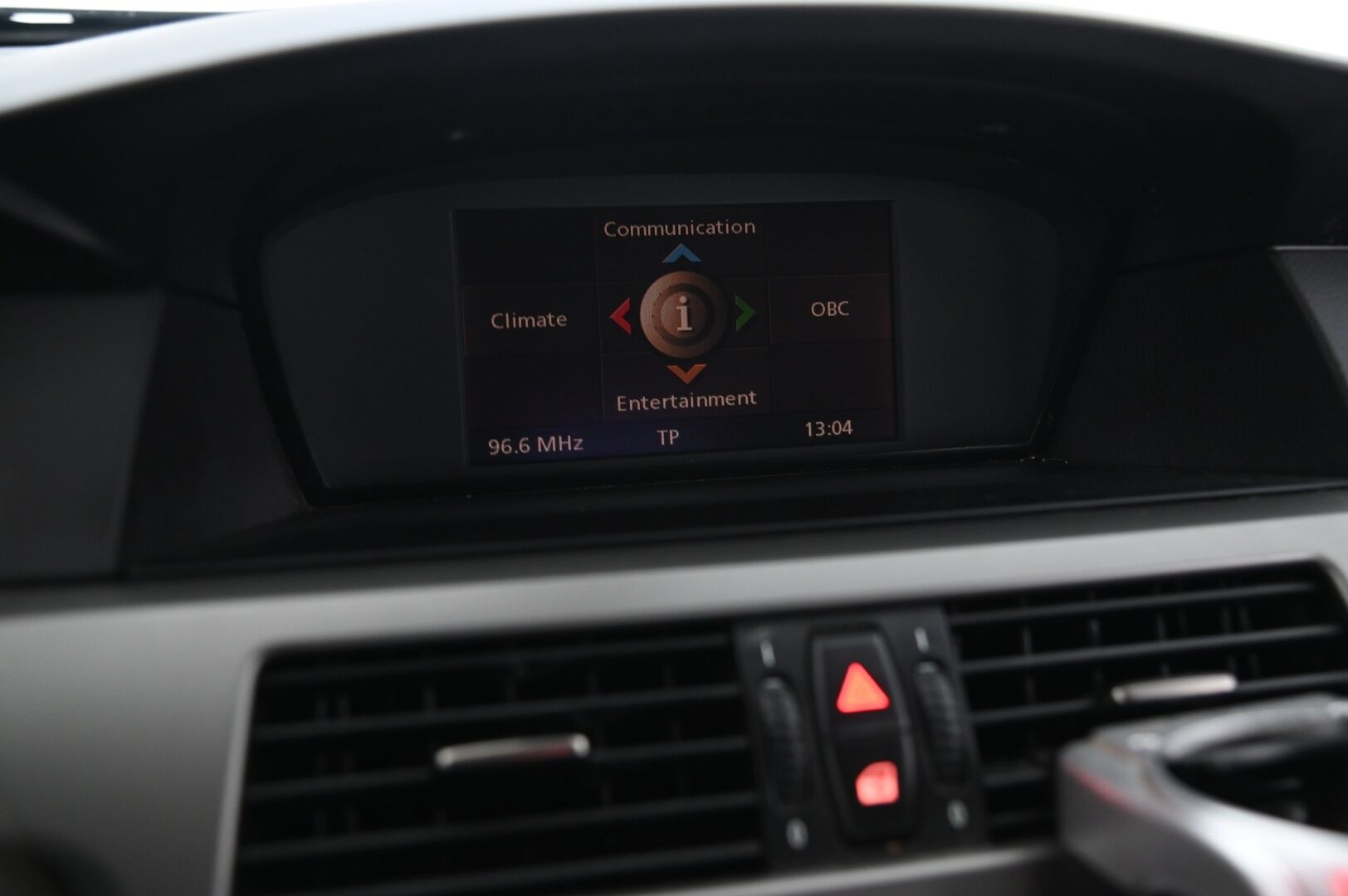 BMW 525 2006 4D 525I SEDAN AUTOMATIC *YritysOutlet - Myydään vain yrityksille*  *Juuri leimattu / 2x renkaat / Vakkari* - YritysOutlet - Myydään vain yritykselle