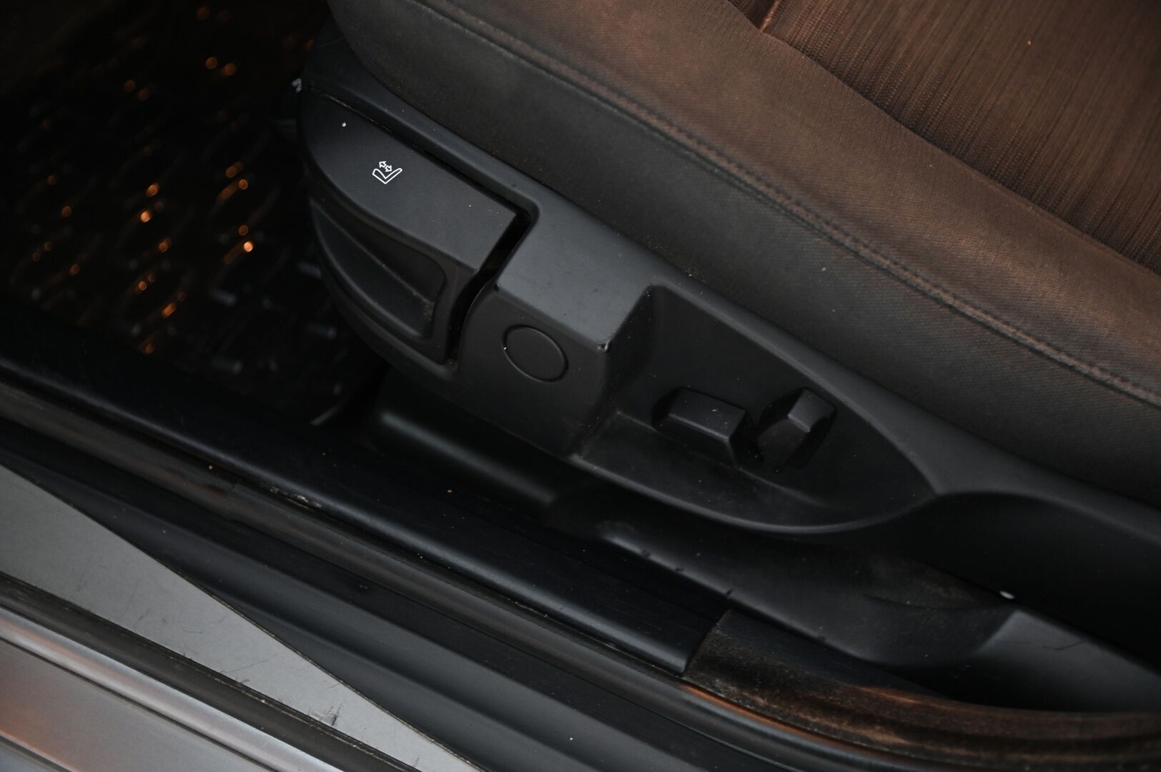 BMW 525 2006 4D 525I SEDAN AUTOMATIC *YritysOutlet - Myydään vain yrityksille*  *Juuri leimattu / 2x renkaat / Vakkari* - YritysOutlet - Myydään vain yritykselle