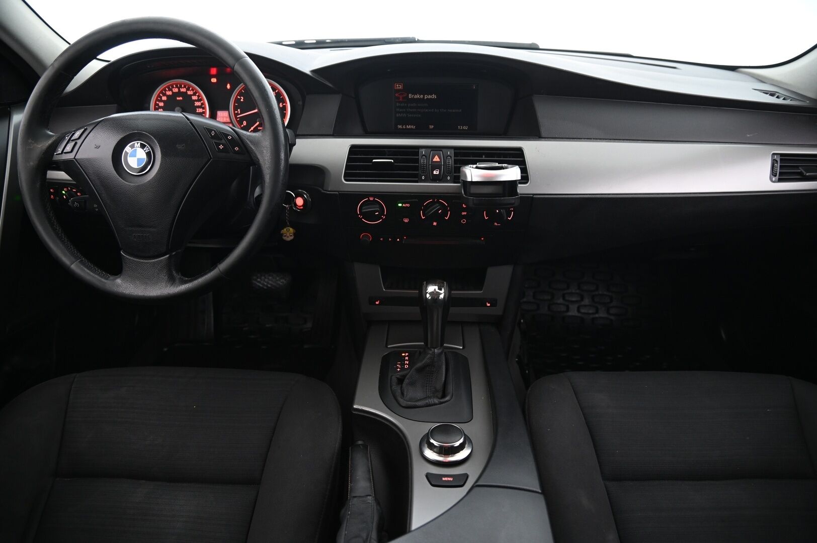 BMW 525 2006 4D 525I SEDAN AUTOMATIC *YritysOutlet - Myydään vain yrityksille*  *Juuri leimattu / 2x renkaat / Vakkari* - YritysOutlet - Myydään vain yritykselle