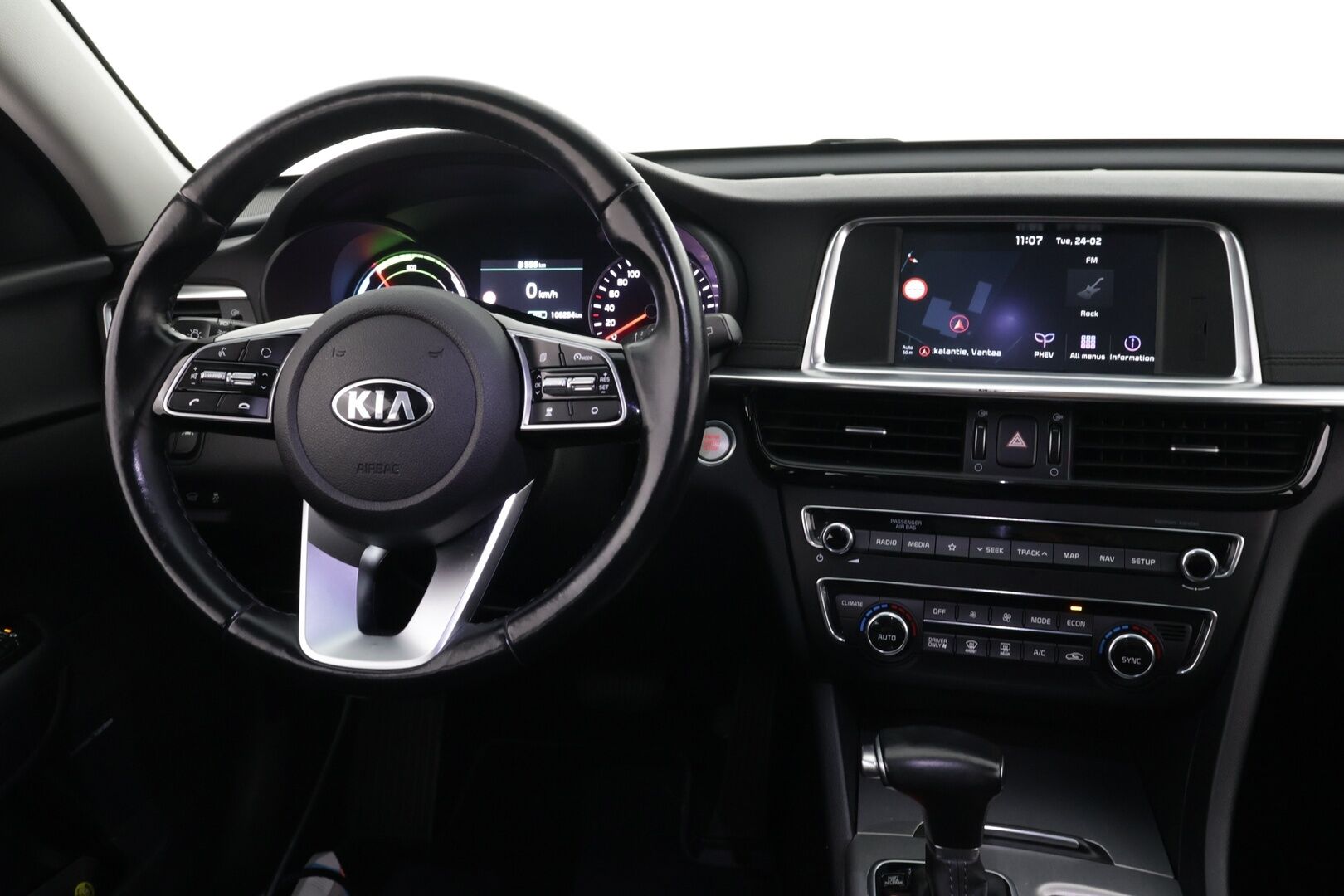 Kia Optima 2020 2,0 GDI PHEV Business Luxury SW A/T / H&K / Panorama / ACC / Vetokoukku / Sähköpenkki muistilla ja ilmastoinnilla - Super varusteet! / Hyvin huollettu / Siisti yksilö!