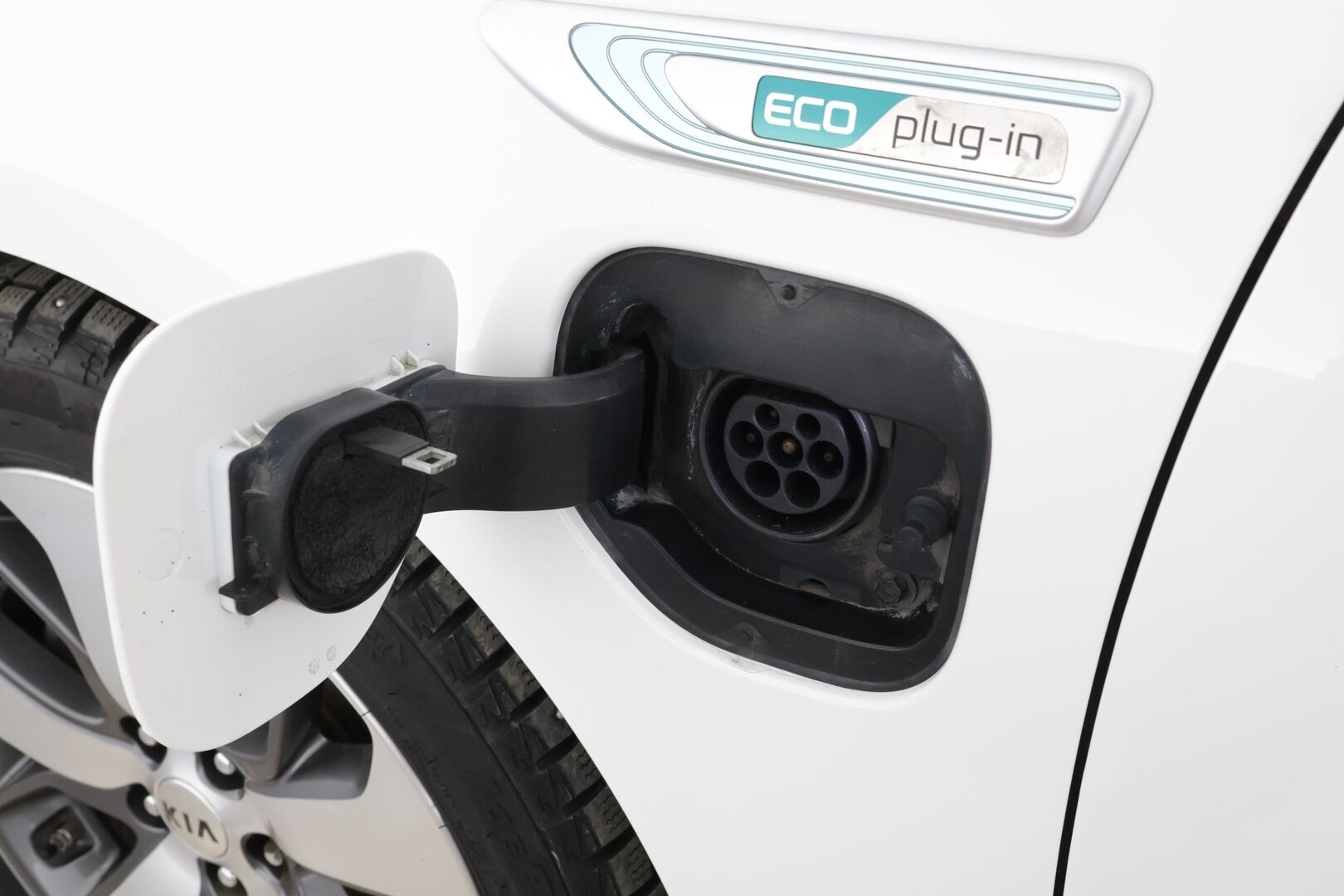 Kia Optima 2020 2,0 GDI PHEV Business Luxury SW A/T / H&K / Panorama / ACC / Vetokoukku / Sähköpenkki muistilla ja ilmastoinnilla - Super varusteet! / Hyvin huollettu / Siisti yksilö!