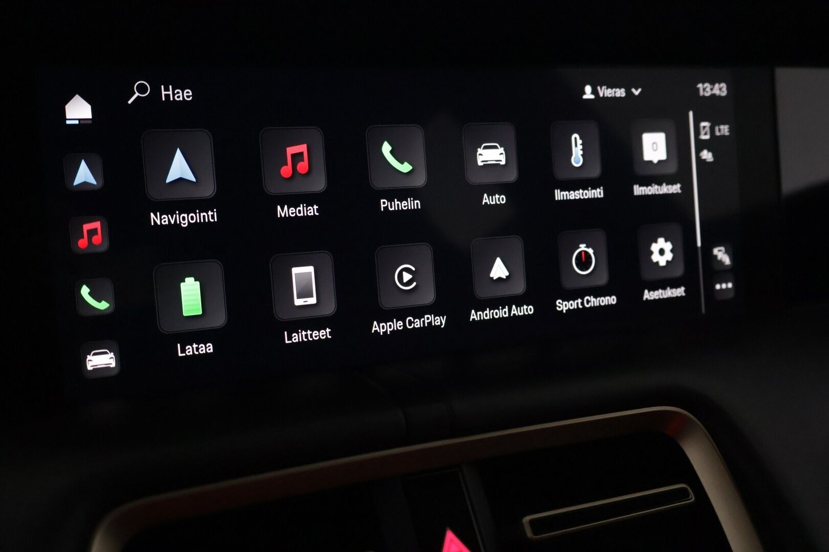 Porsche Taycan 2021 Base - | Sport-Chrono+ | Performance Battery Plus | Adaptiivinen vakionopeudensäädin | BOSE | 14-Suuntaiset istuimet | Lasikatto | 360-Kamera | Kahdet renkaat | Lämpöpumppu |