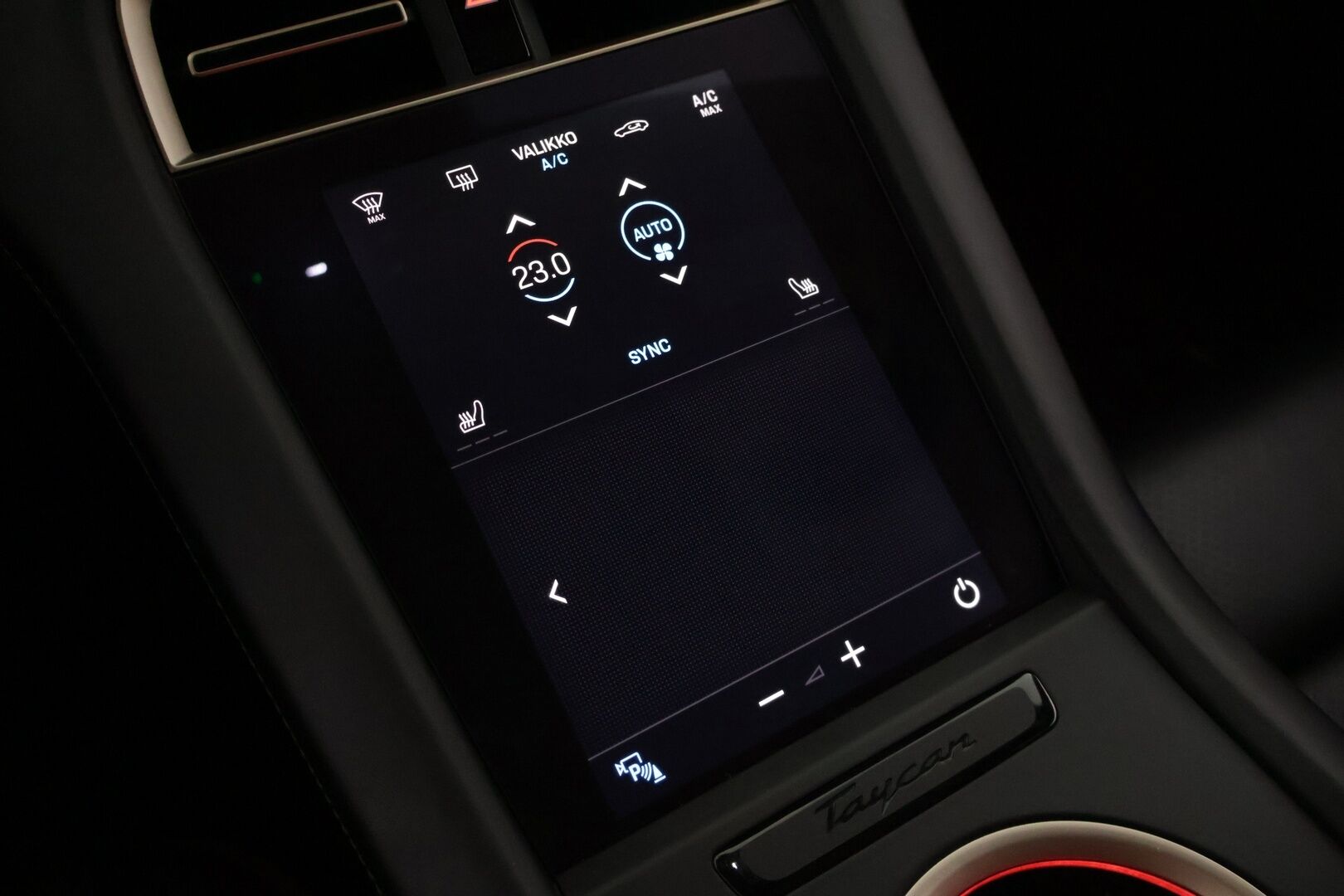 Porsche Taycan 2021 Base - | Sport-Chrono+ | Performance Battery Plus | Adaptiivinen vakionopeudensäädin | BOSE | 14-Suuntaiset istuimet | Lasikatto | 360-Kamera | Kahdet renkaat | Lämpöpumppu |