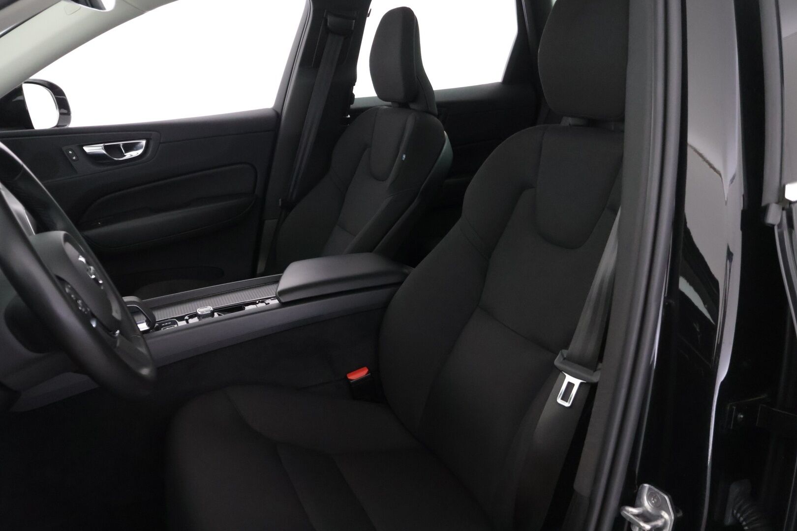 Volvo XC60 2022 T6 TwE AWD Business Inscription Expression Edition aut* Vakkari / Panoraama / Ledit / P.kamera* - Kahdet hyvät renkaat / Siisti yksilö / Huolettu 09/25