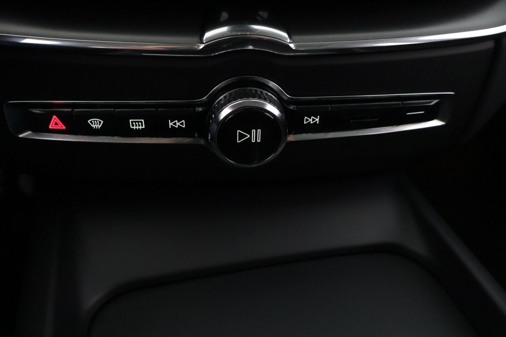 Volvo XC60 2022 T6 TwE AWD Business Inscription Expression Edition aut* Vakkari / Panoraama / Ledit / P.kamera* - Kahdet hyvät renkaat / Siisti yksilö / Huolettu 09/25