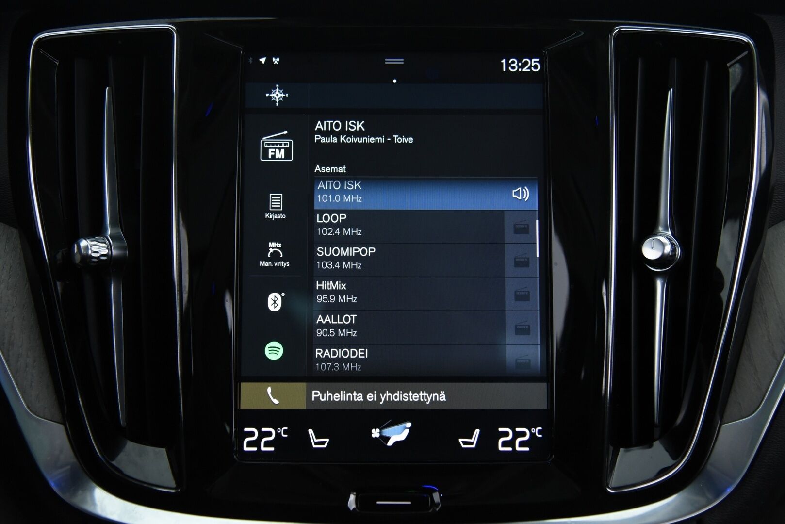 Volvo V60 2019 T8 AWD Inscription aut / Adapt. vak / Vetokoukku / Webasto / Panorama / Keyless / LED-Lisävalo - Navi / Lämmitettävä Ohjauspyörä / Hihna vaihdettu! - HULLU BLACKWEEK KORKOTARJOUS 2,49%