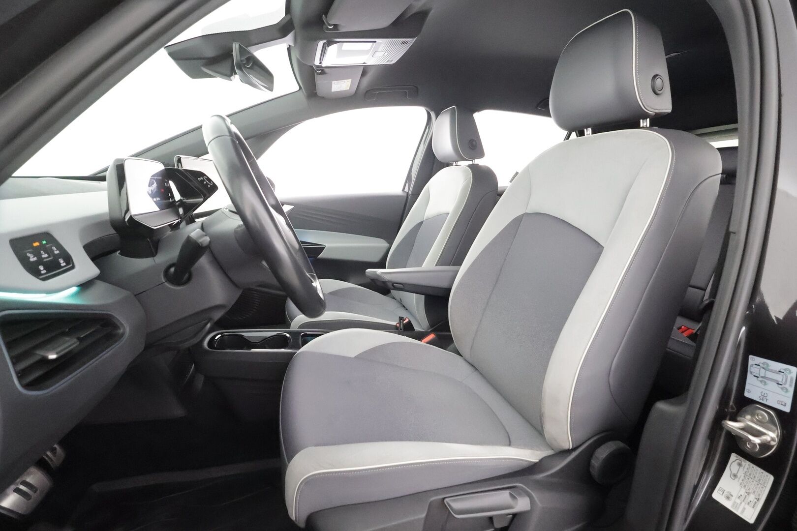 Volkswagen ID.3 2021 Pro Performance Business 150 kW, akku 58 kWh - | ACC | ILP | IQ.Light | P.kamera | Lane assist | Keyless | Ambient | Navi | Apple & Android | 2x renkaat aluin | Merkkihuollot | 