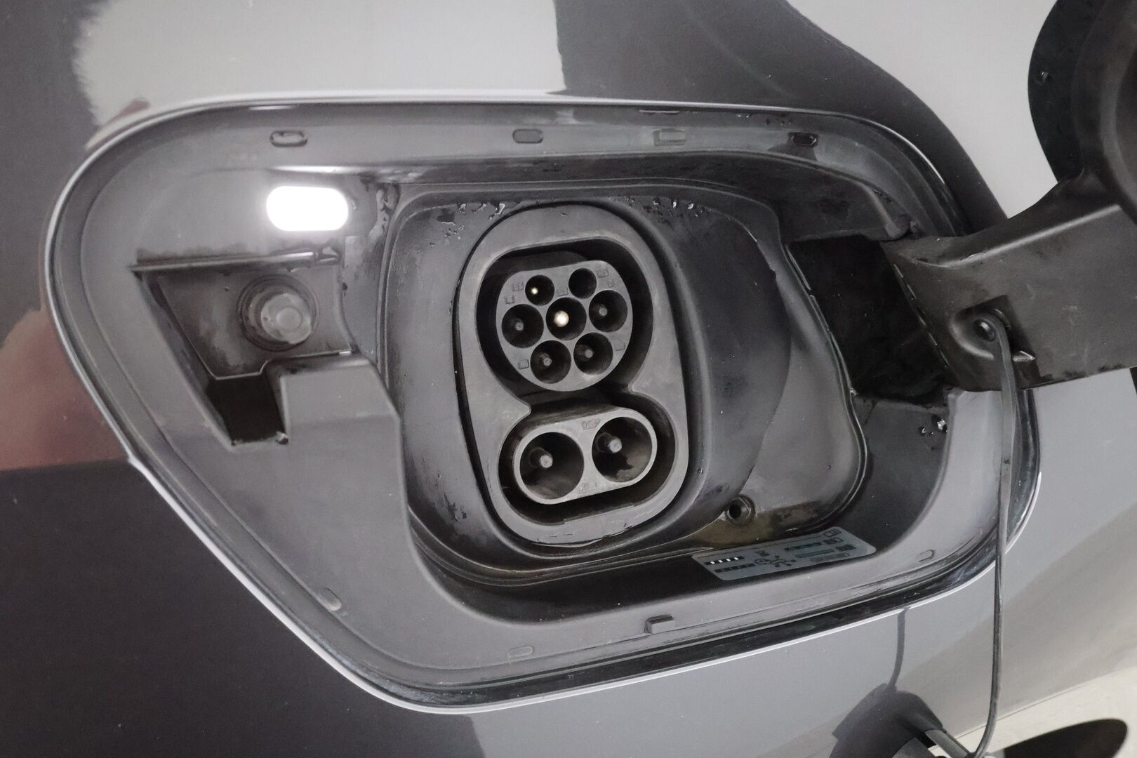 Volkswagen ID.3 2021 Pro Performance Business 150 kW, akku 58 kWh - | ACC | ILP | IQ.Light | P.kamera | Lane assist | Keyless | Ambient | Navi | Apple & Android | 2x renkaat aluin | Merkkihuollot | 