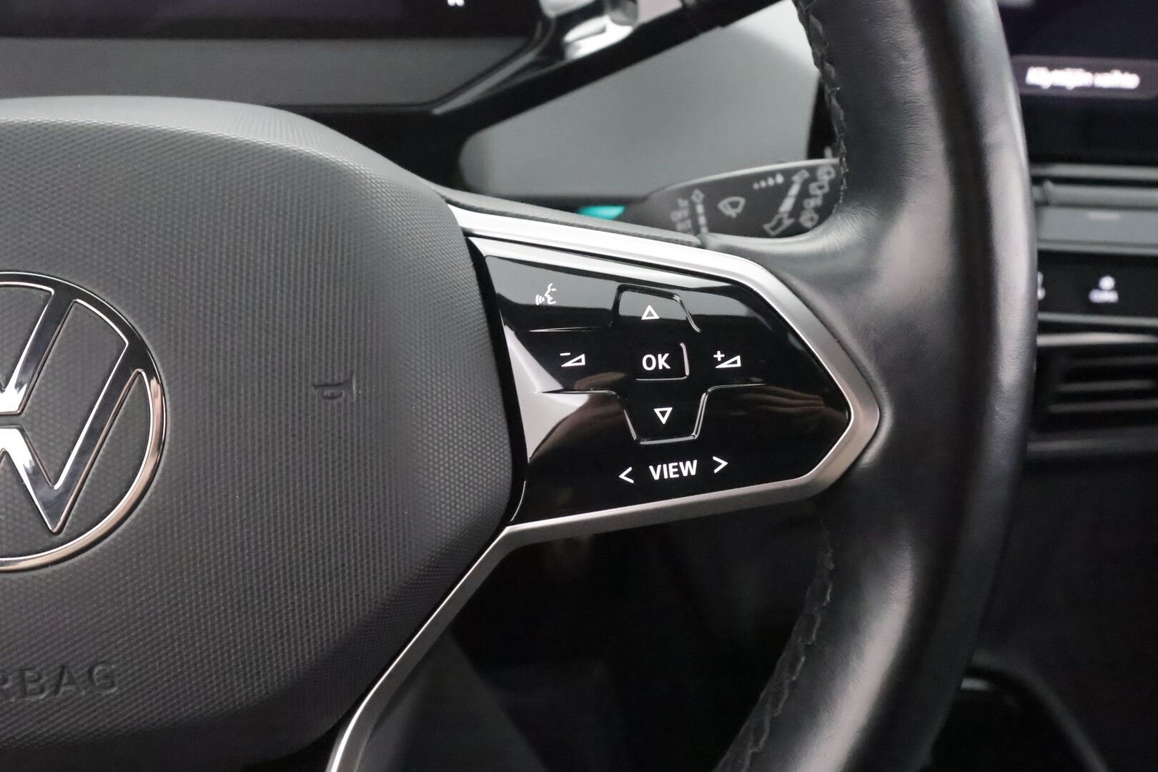 Volkswagen ID.3 2021 Pro Performance Business 150 kW, akku 58 kWh - | ACC | ILP | IQ.Light | P.kamera | Lane assist | Keyless | Ambient | Navi | Apple & Android | 2x renkaat aluin | Merkkihuollot | 