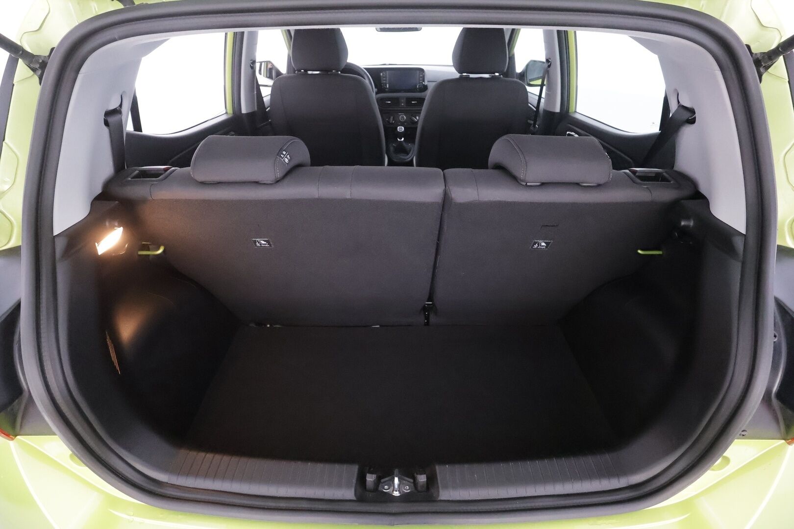 Hyundai i10 2025 1.0 MPi 63 hv 5MT Comfort MY25 - | Vakkari | P.Kamera | Navi | Digimittari | Ratinlämmitin | Apple&Android | 2x Renkaat | Tehdastakuu | Suomi-auto | Merkkihuollettu |