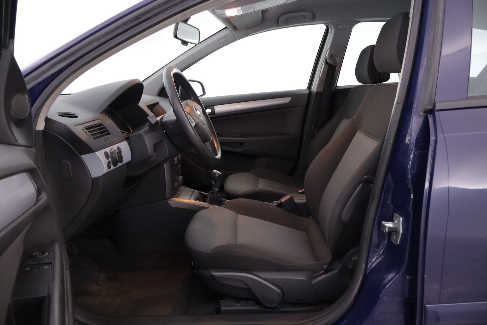 Opel Astra 2004 4D ASTRA HATCHBACK 1.6 - YritysOutlet - Myydään vain yrityksille - – Tämä auto myydään YritysOutlet -valikoimasta vain yritykselle