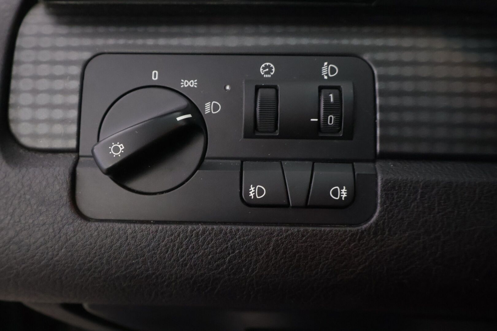 BMW 316 2005 4D 316I SEDAN-EY31/273 *YritysOutlet - Myydään vain yrityksille*