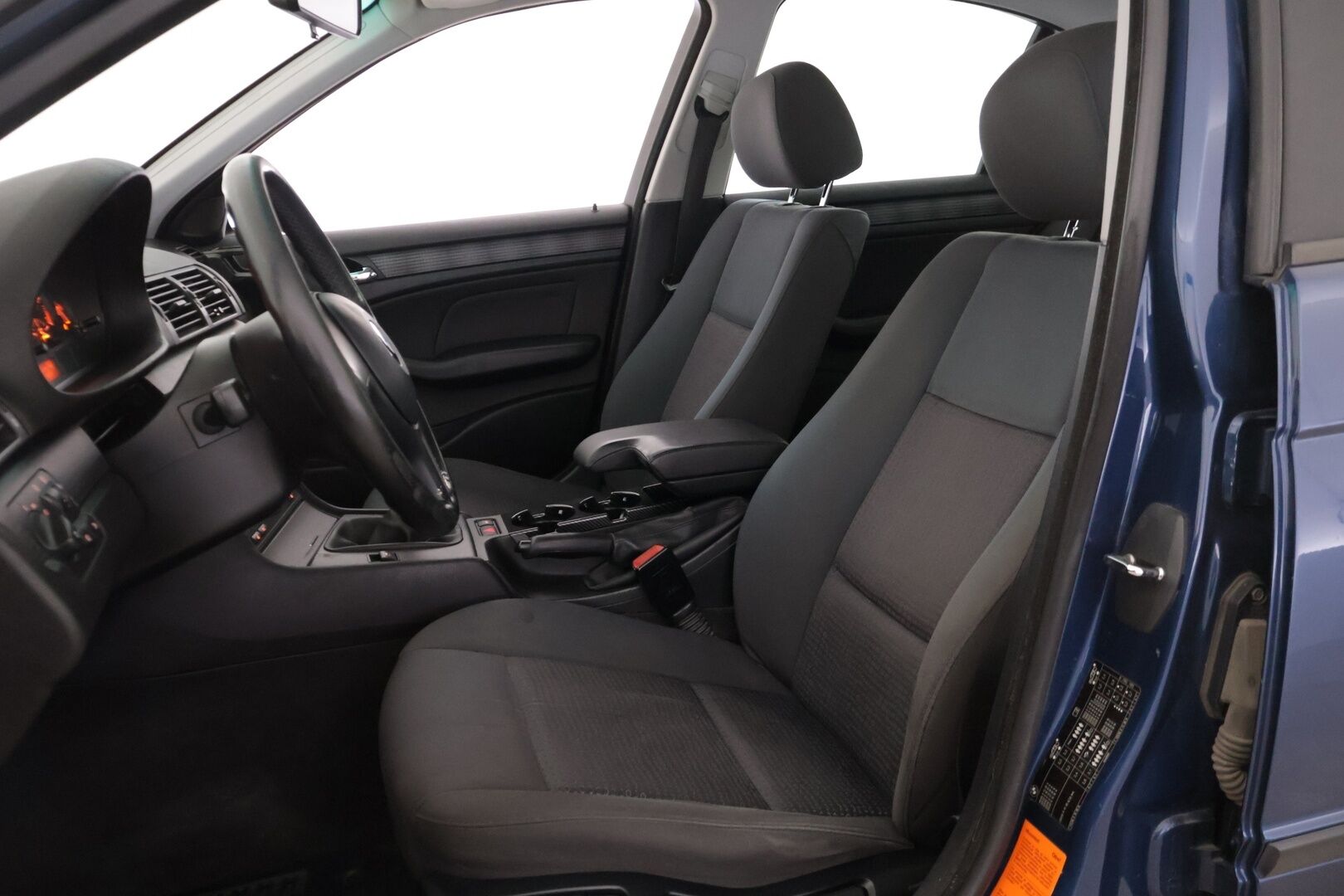 BMW 316 2005 4D 316I SEDAN-EY31/273 *YritysOutlet - Myydään vain yrityksille*