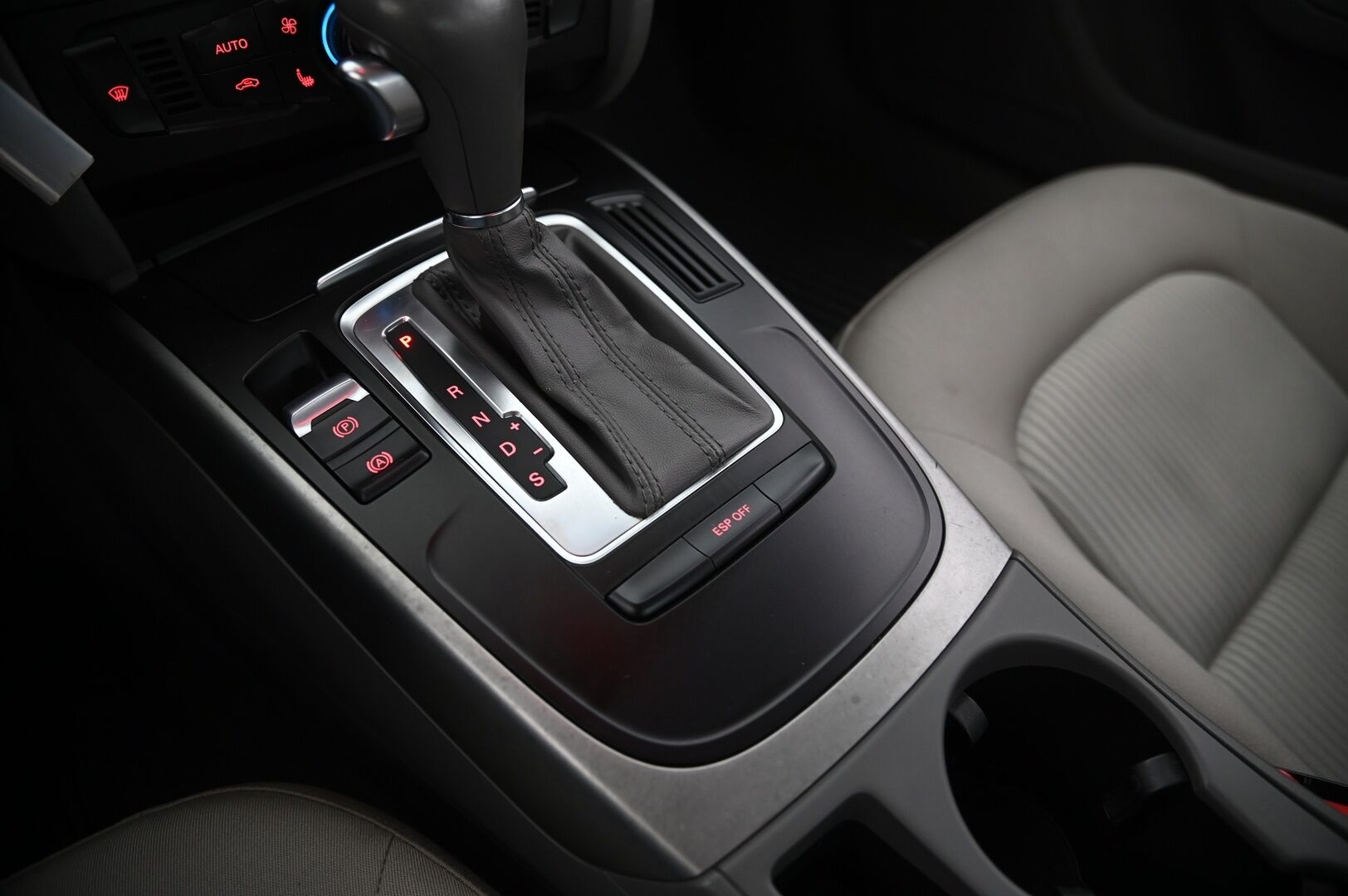 Audi A4 2009 Sedan 1,8 TFSI multitronic Business - Juuri katsastettu | Vakkari | Webasto + Lohko | Hyvin huollettu!