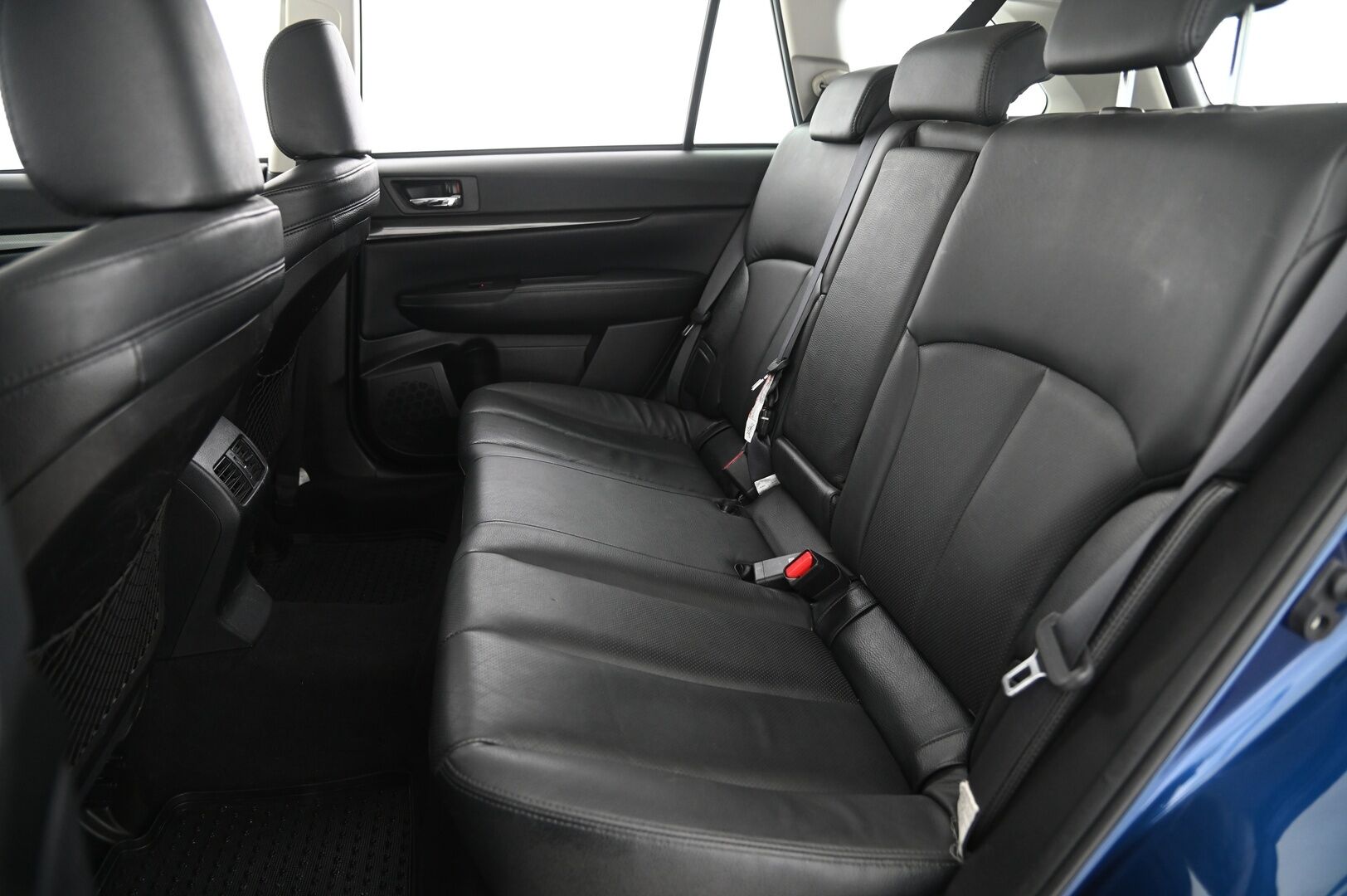 Subaru Legacy 2010 2,5i - S STW UA CVT - *muistinahka / Vakkari / 2.Hyvät renkaat / Hyvät huollot*