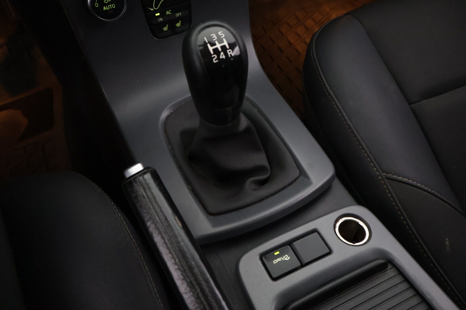 Volvo S40 2009 1,6D DRIVe start/stop Kinetic man - * MYYDÄÄN HUUTOKAUPAT.COM *