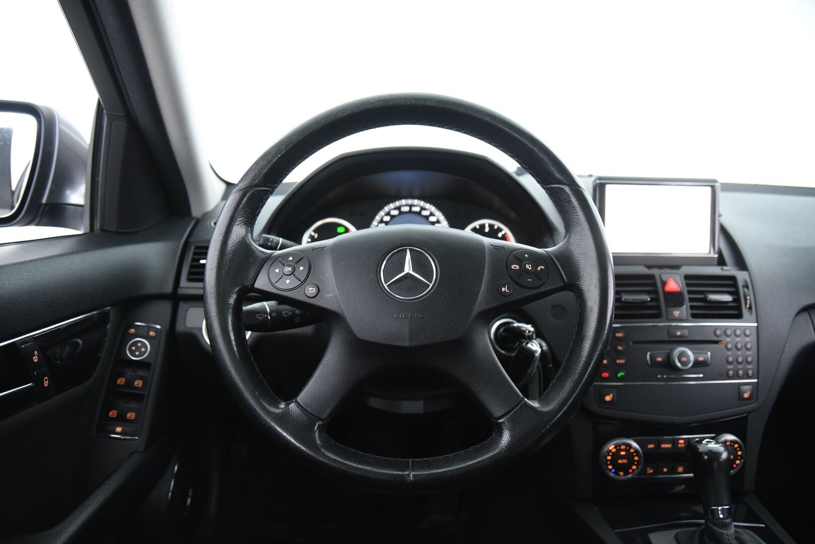 Mercedes-Benz C 2008 C 200 CDI Farmari (AC) 4ov 2148cm3 A / Myydään huutokaupat.com:issa!